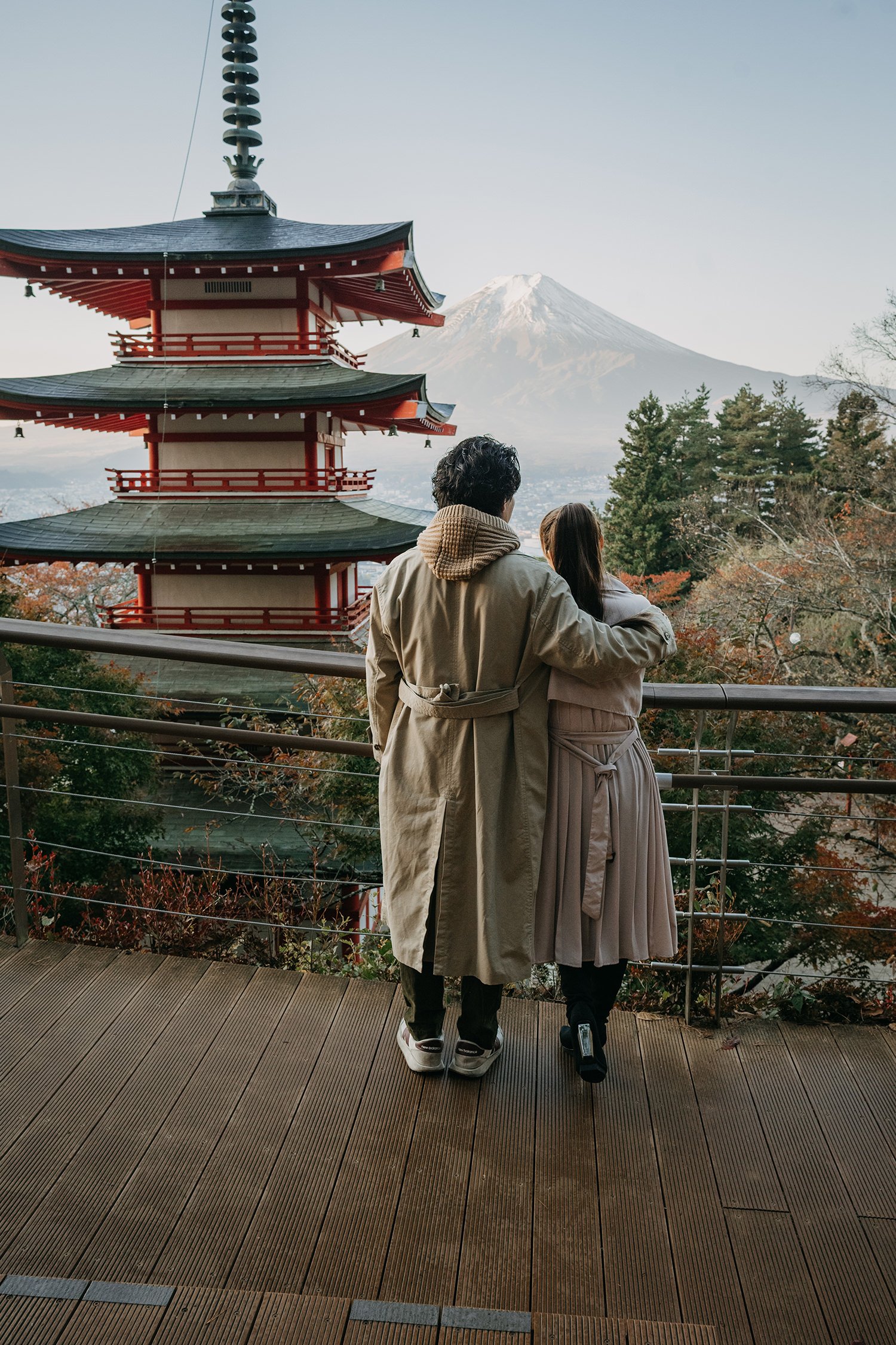 chureito-pagoda-engagement-session-デスティネーションウェディングフォトグラファー10.jpg