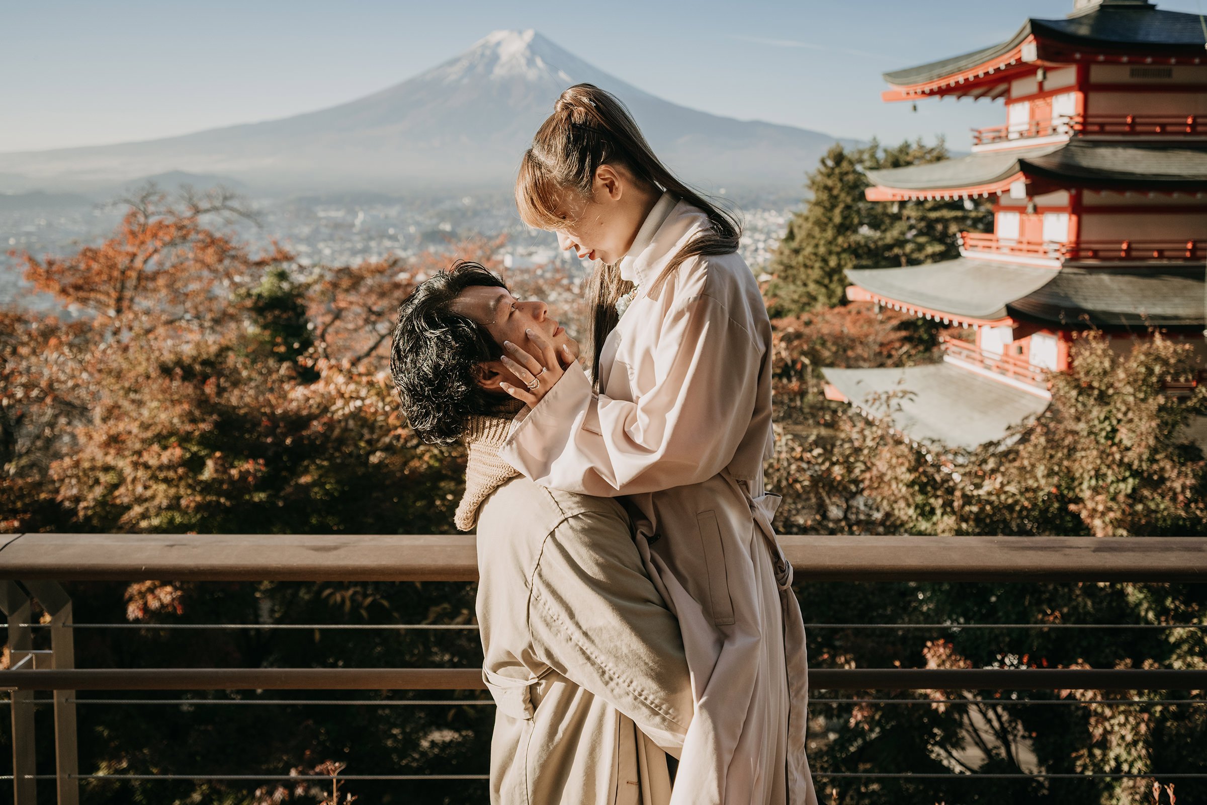 chureito-pagoda-engagement-session-デスティネーションウェディングフォトグラファー20.jpg