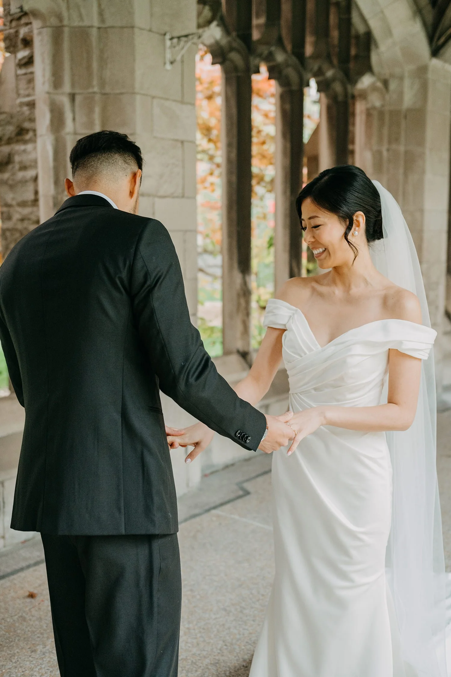 toronto-wedding-knox-college-first-look-makito-umekita-photography-18.jpg