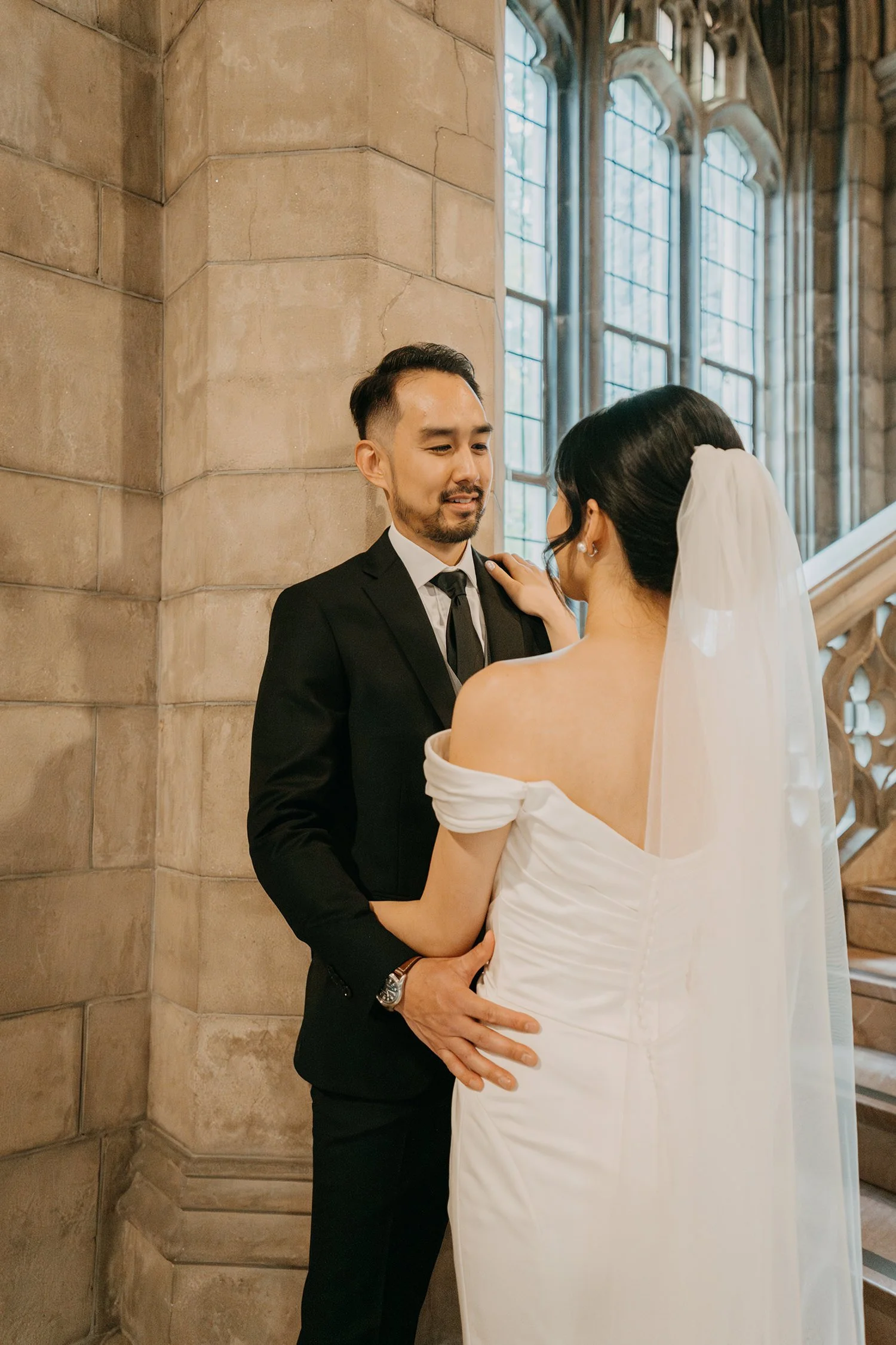 knox-college-bride-groom-portraits-toronto-wedding-photographer-15.jpg