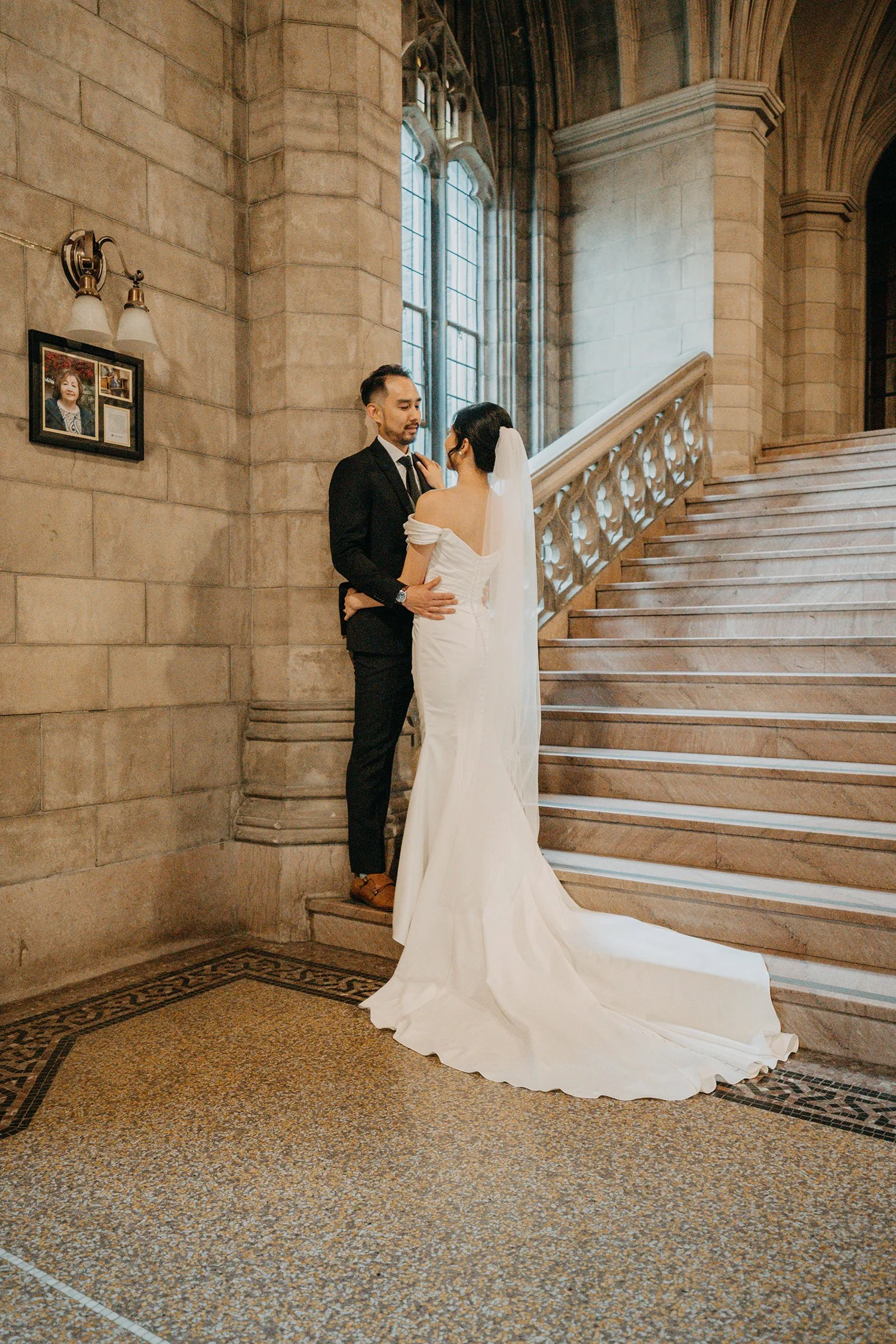 knox-college-bride-groom-portraits-toronto-wedding-photographer-17.jpg