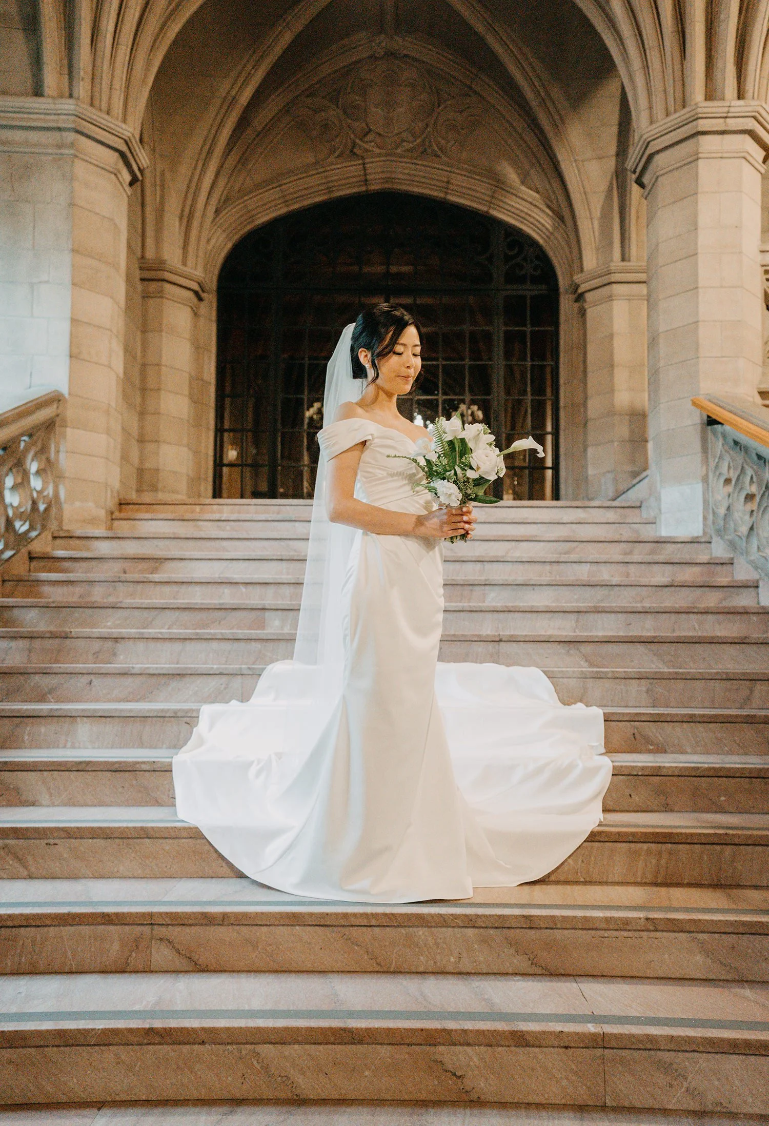knox-college-bride-groom-portraits-toronto-wedding-photographer-24.jpg