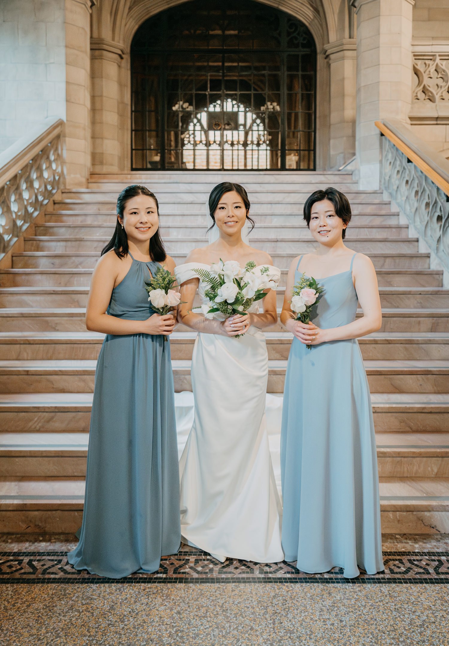 toronto-wedding-knox-college-family-portraits-5.jpg