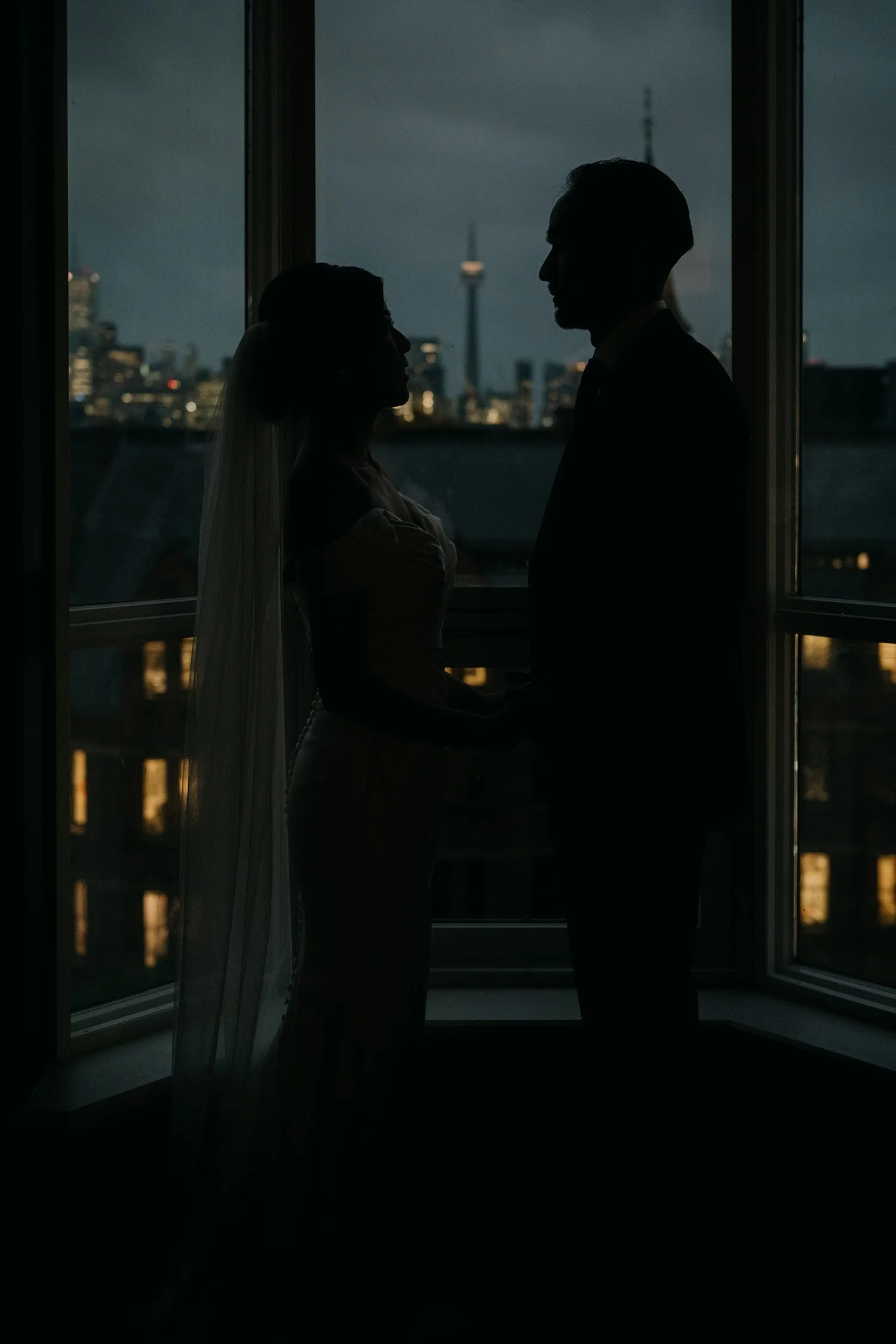 bride-groom-portraits-toronto-wedding-royal-sonesta-hotel-photographer-3.jpg