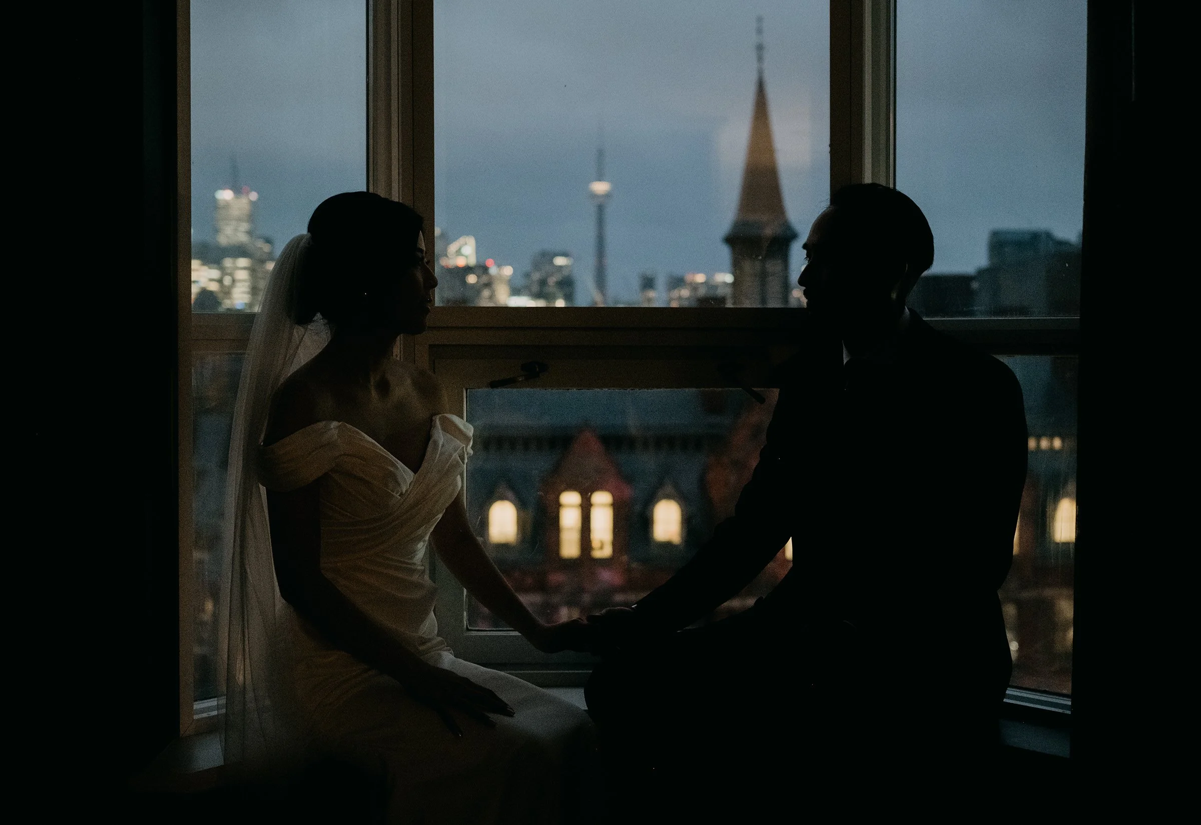 bride-groom-portraits-toronto-wedding-royal-sonesta-hotel-photographer-6.jpg