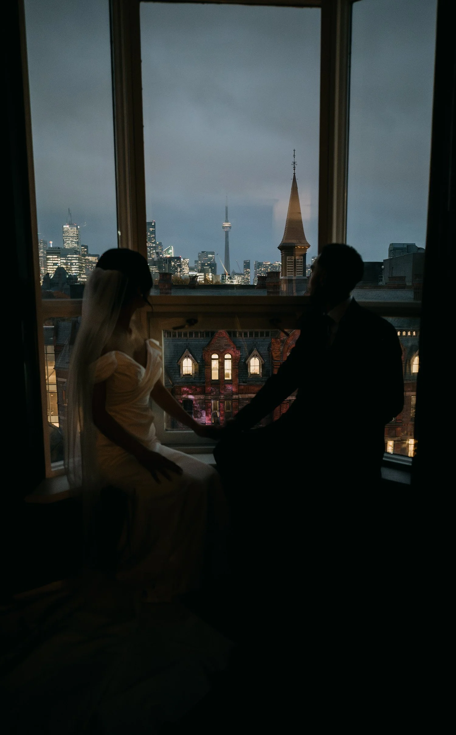 bride-groom-portraits-toronto-wedding-royal-sonesta-hotel-photographer-7.jpg