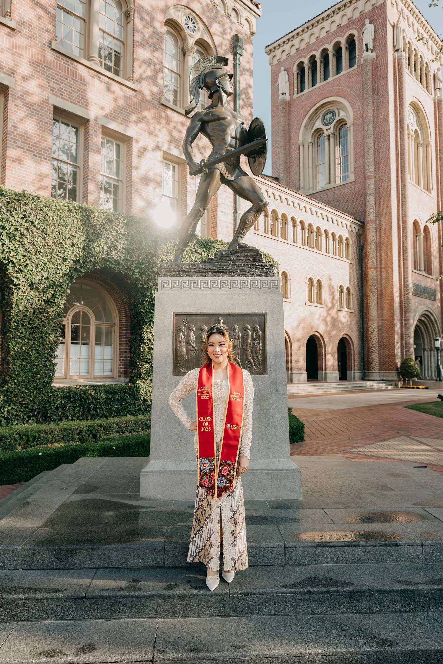 usc-graduation-portrait-session-los-angeles-01.jpg