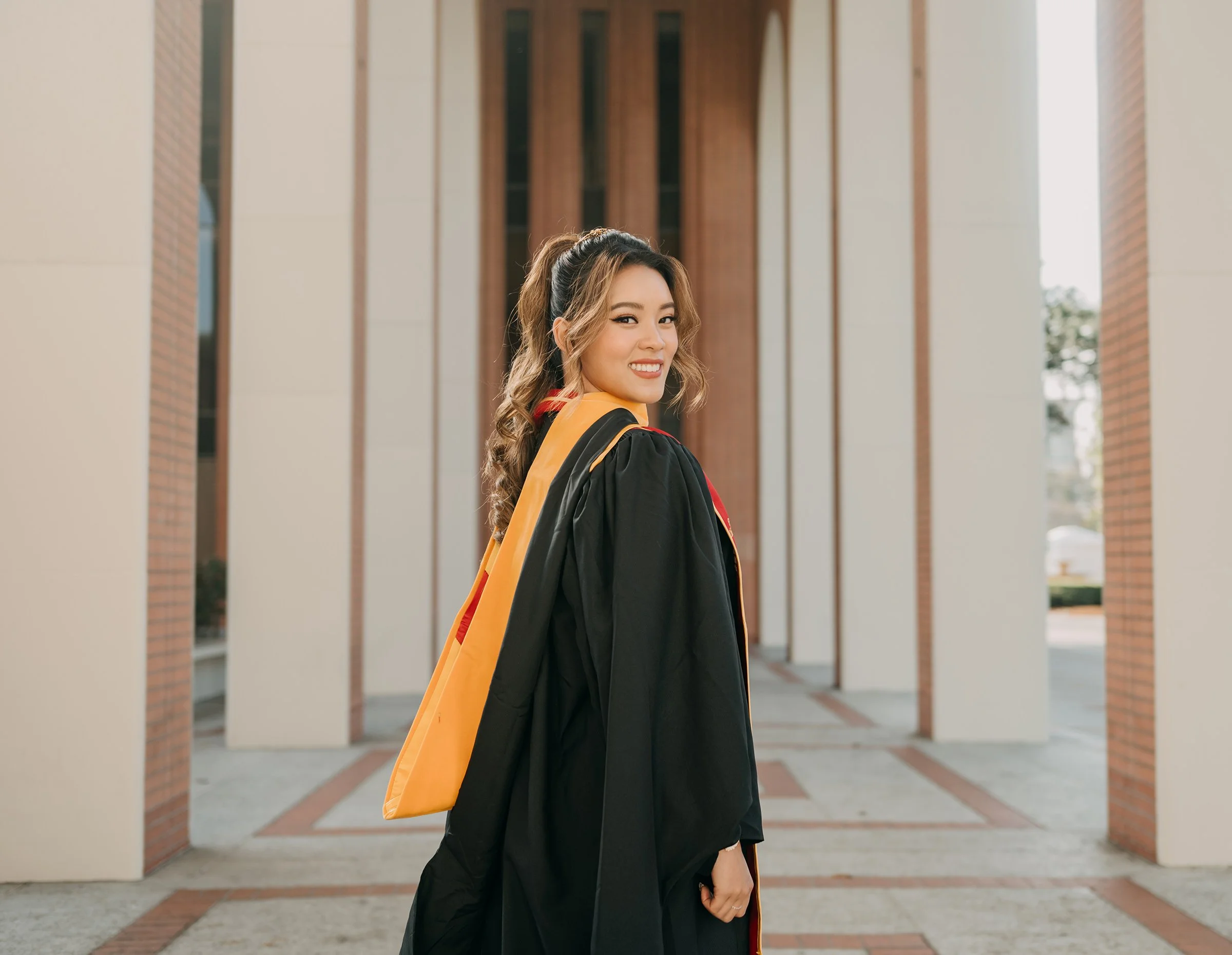 usc-graduation-portraits-usc-campus-10.jpg