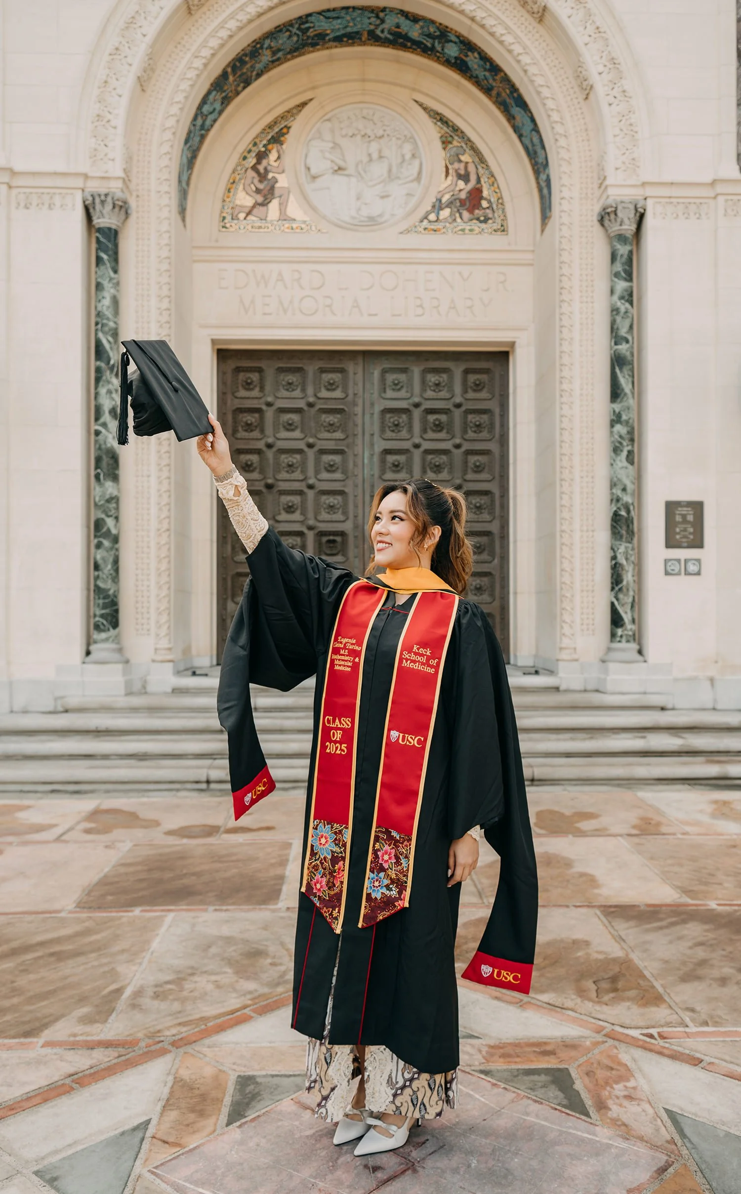 usc-graduation-portraits-usc-campus-17.jpg