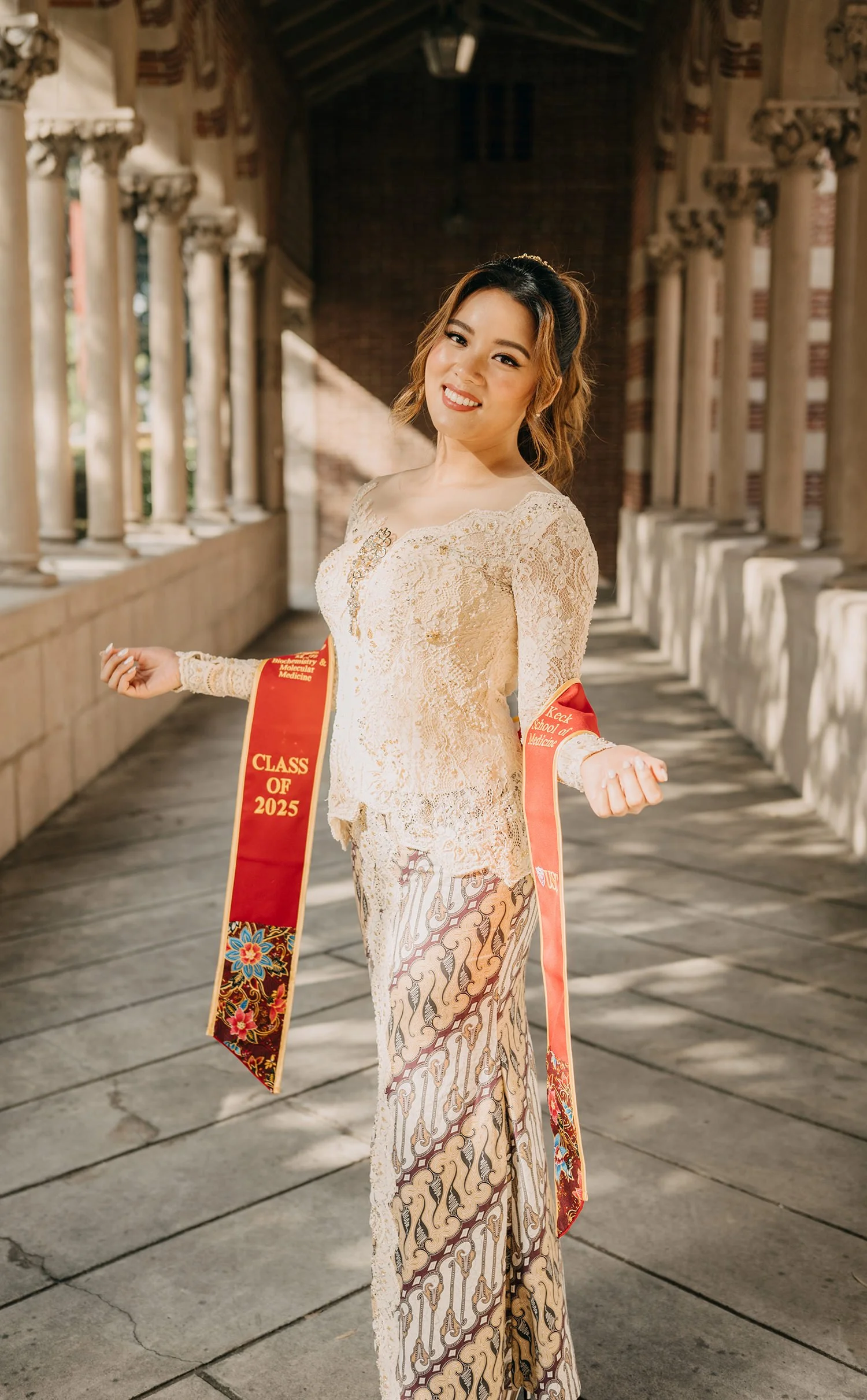 usc-graduation-portrait-session-mudd-hall.jpg