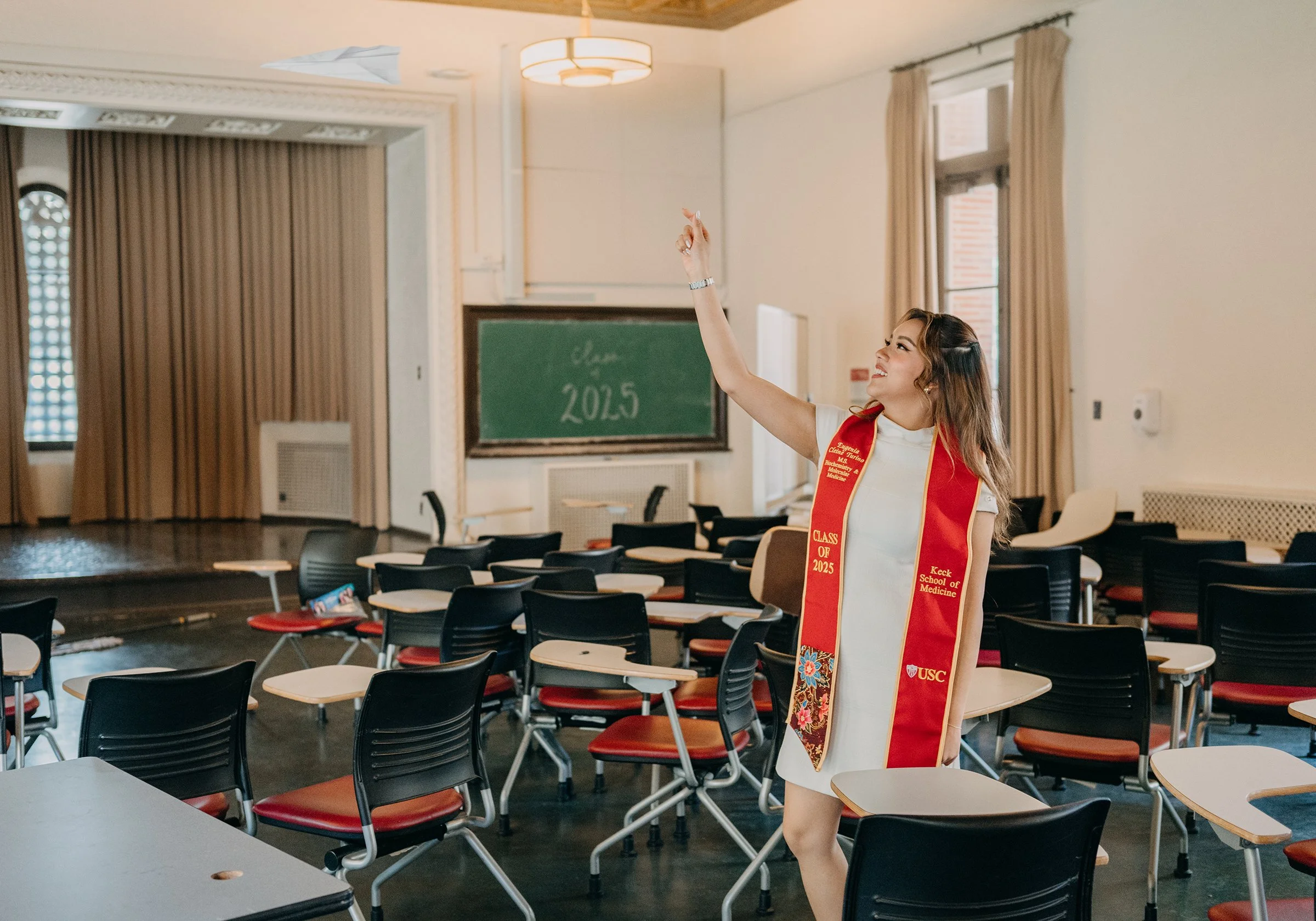 USC Graduation Portraits at University of Southern California | Eugenia
