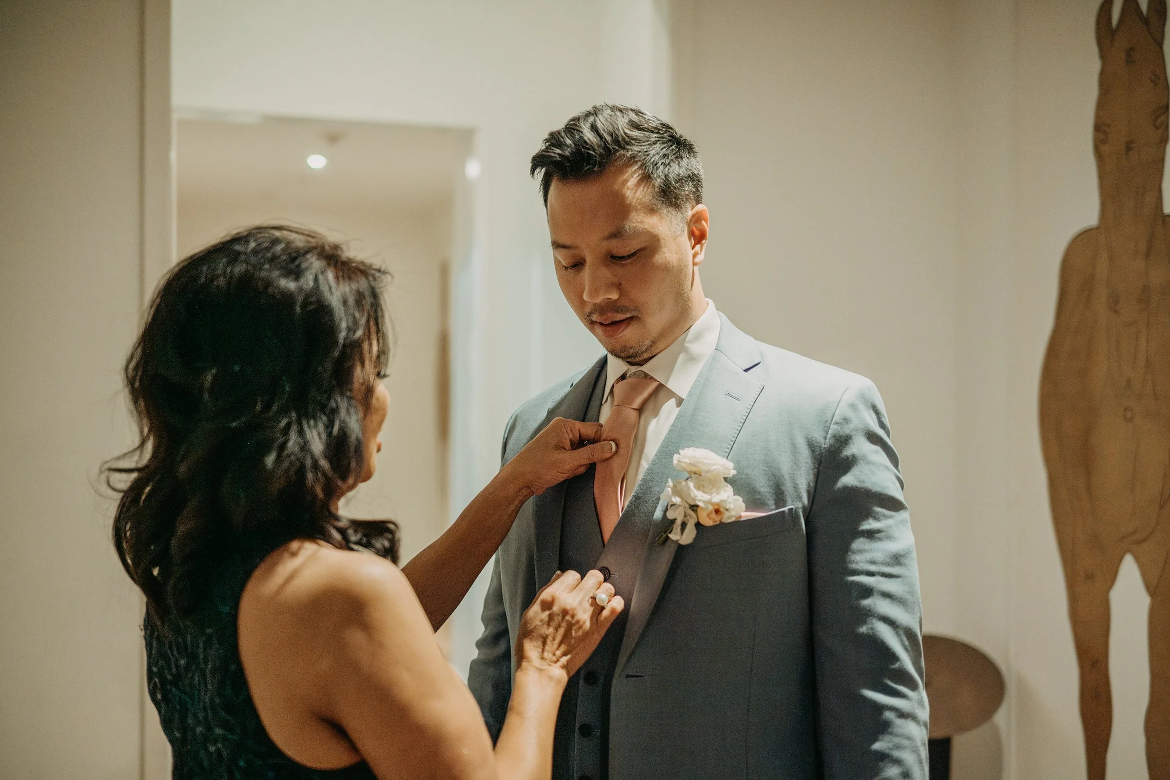 santa-anita-park-wedding-groom-groomsmen-getting-ready-arcadia-ca-04.jpg