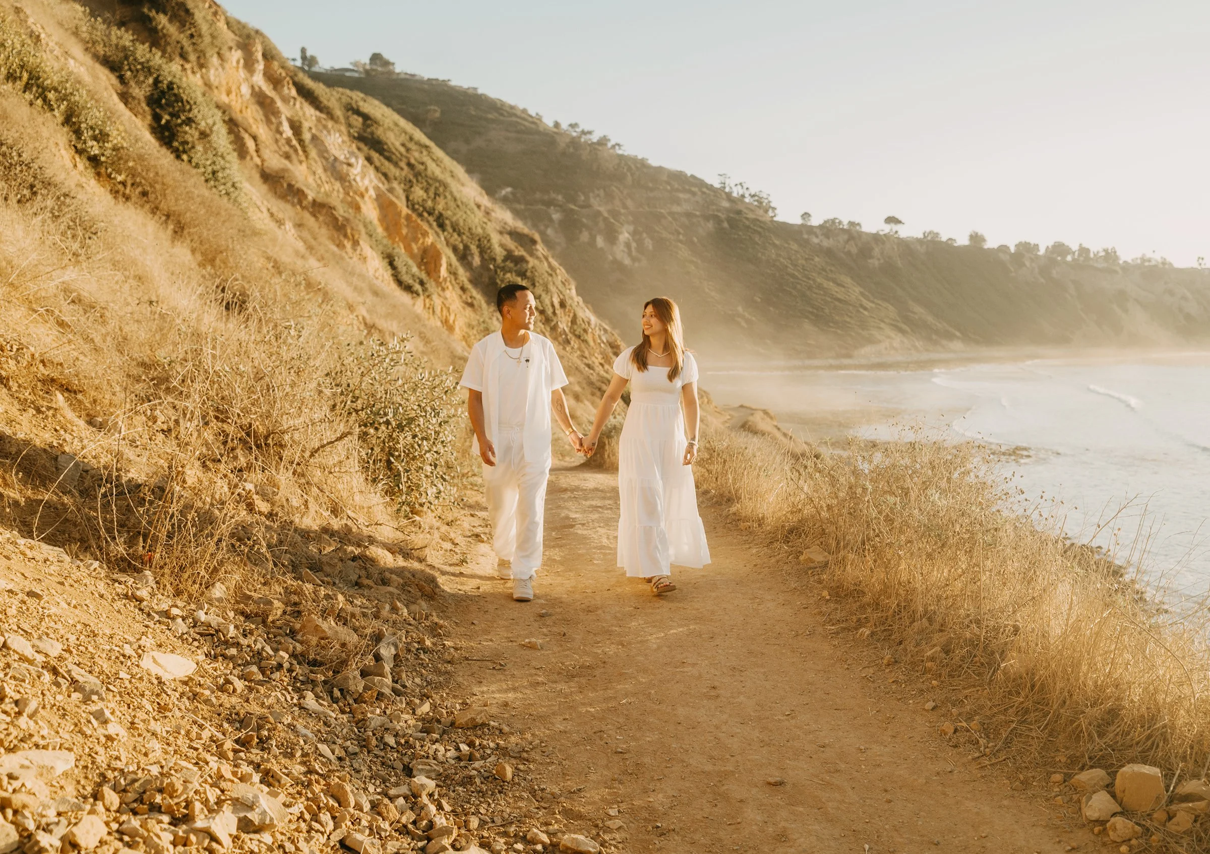 golden-hour-engagement-photos-palos-verdes-02.jpg