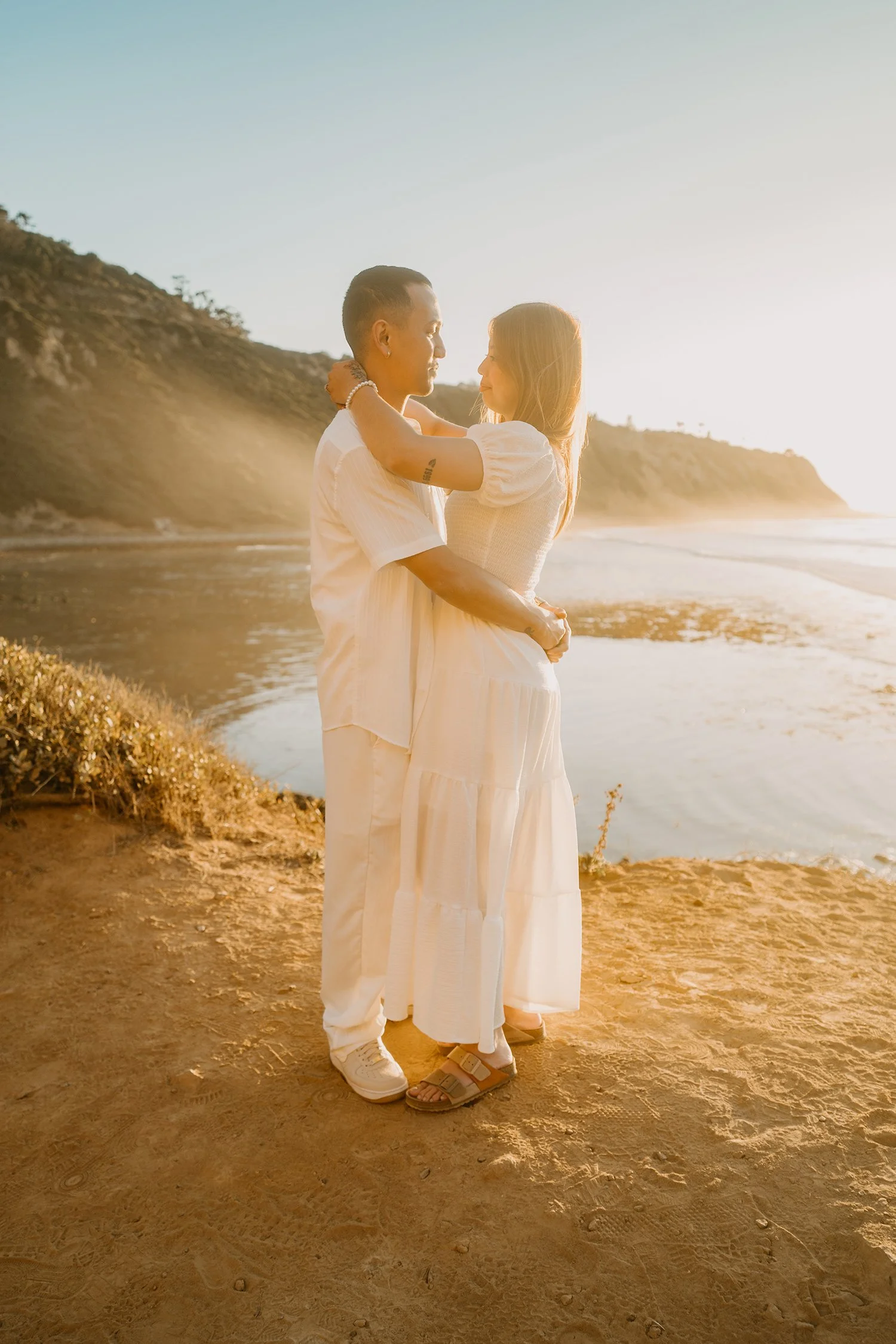 golden-hour-engagement-photos-palos-verdes-05.jpg