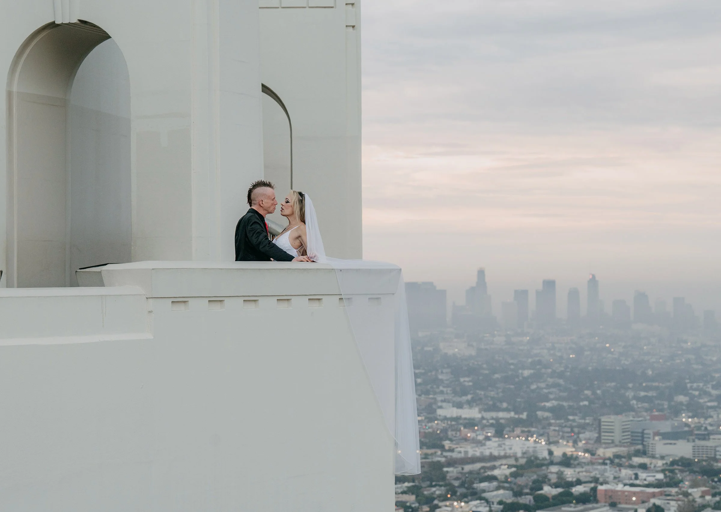 griffith-observatory-wedding-portraits.jpg