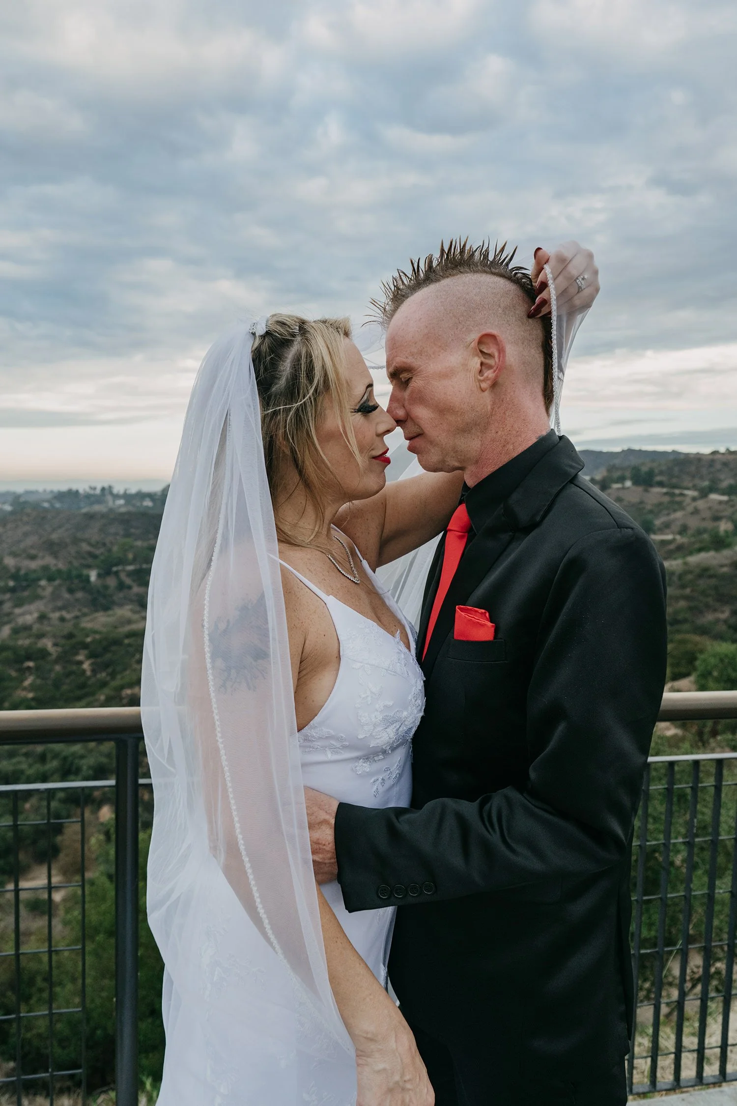 griffith-observatory-wedding-portraits-09.jpg