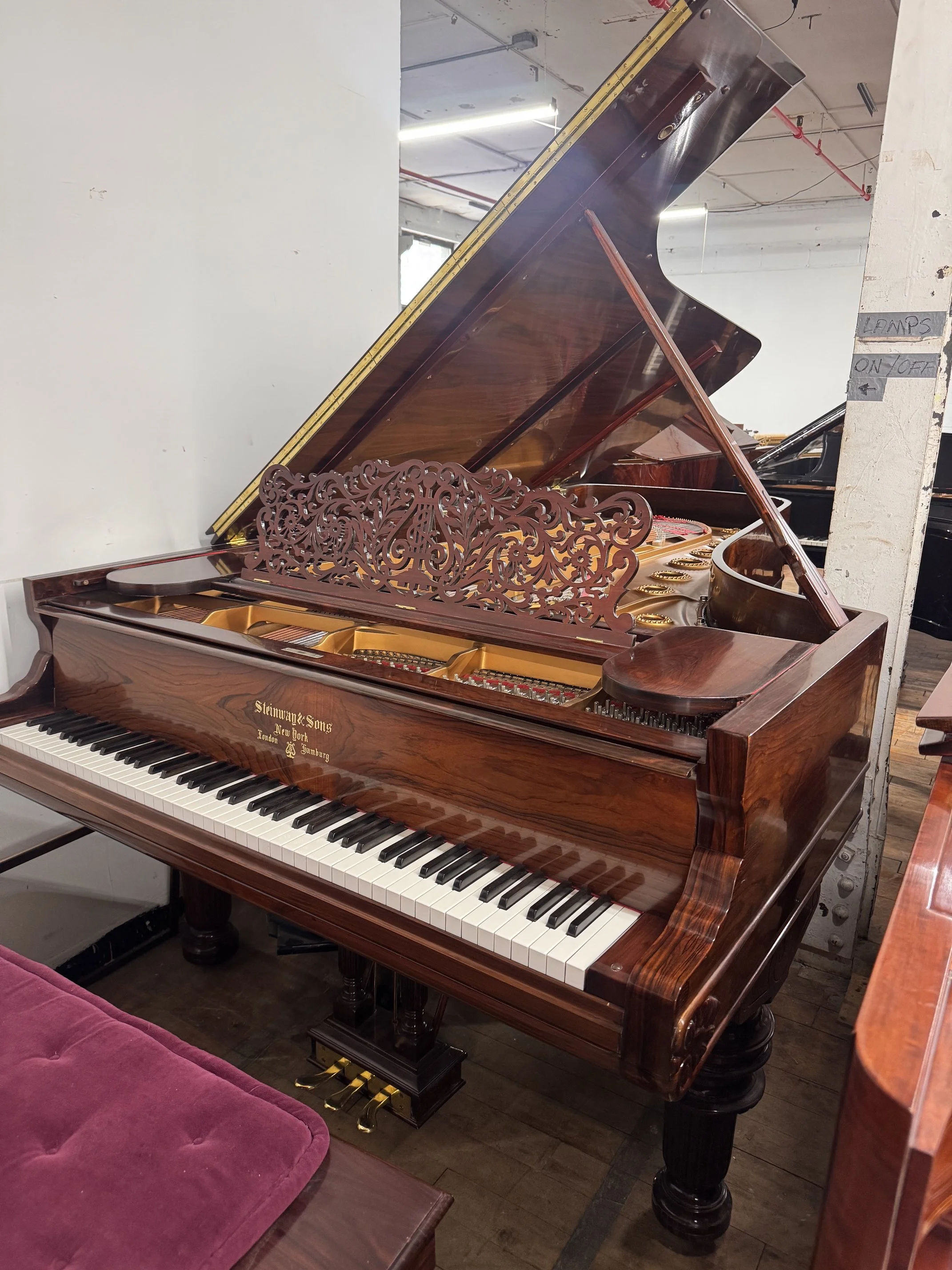 Steinway D RW_1876.JPG