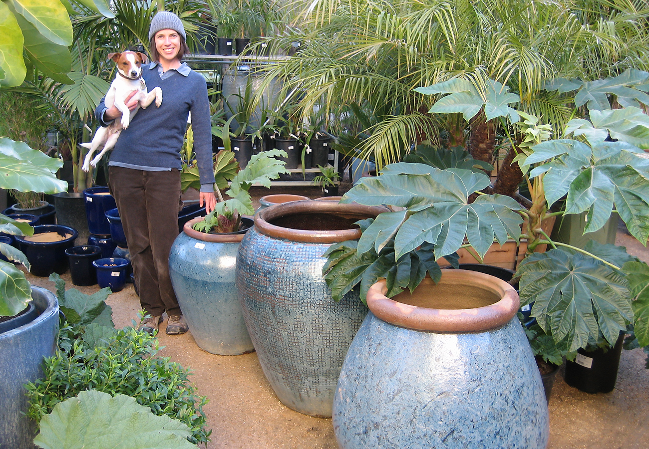 Laura Stratton at Flora Grubb Gardens 2007.png
