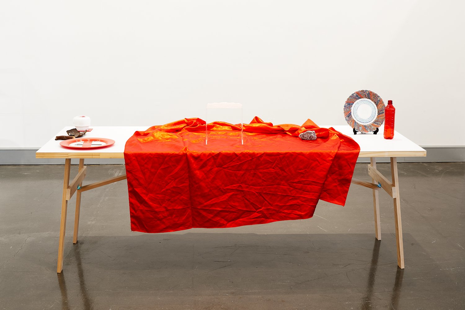 Sarah Goffman, Garbage and the Flowers, 2022, Deakin University Art Gallery, Melbourne, photo: Ross Coulter