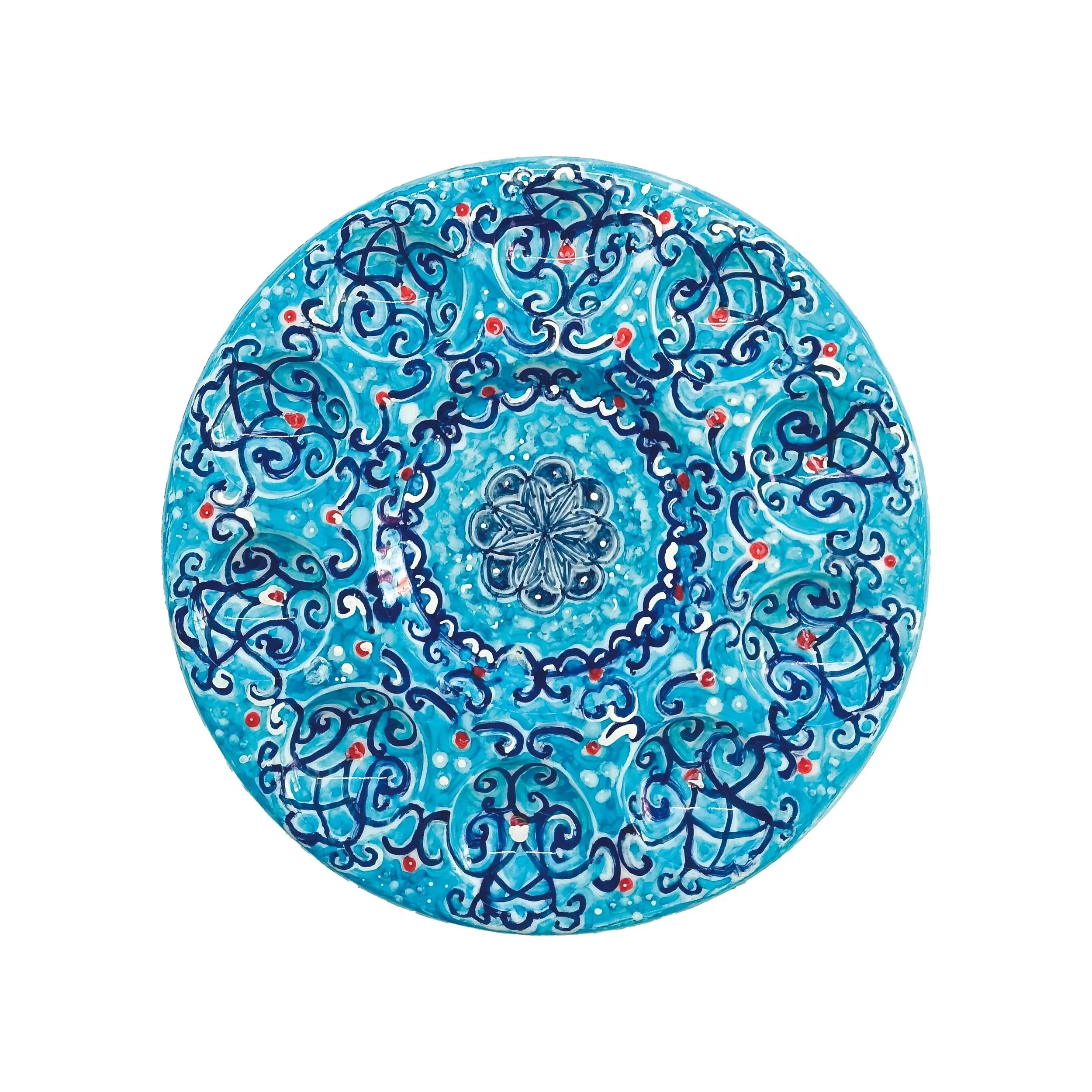 Sarah Goffman, AI  2016, found palette, permanent marker, 170 mm diameter