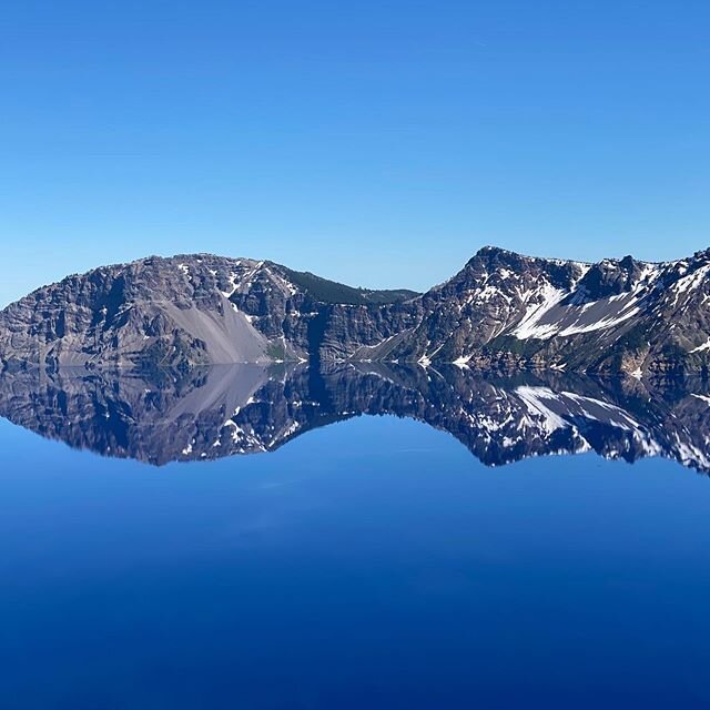 This looks computer-generated, like a waveform or a fractal. It&rsquo;s real. This is what the rim of Crater Lake looked like yesterday. ZERO retouching&mdash;the water really is that blue and reflective. Swipe left for a view of Wizard Island in the