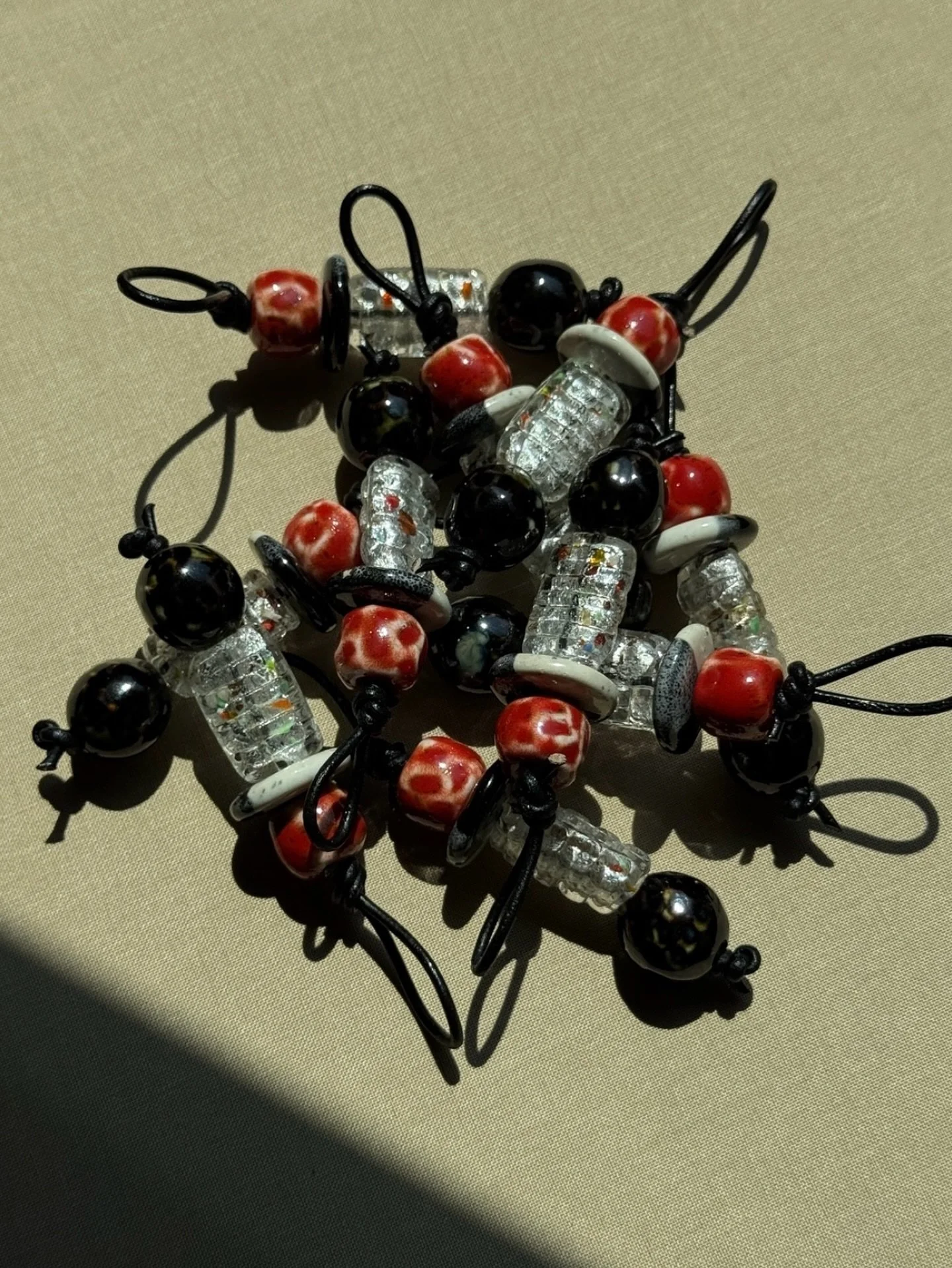 S+P pearl charm keychain in scarlet 〰️