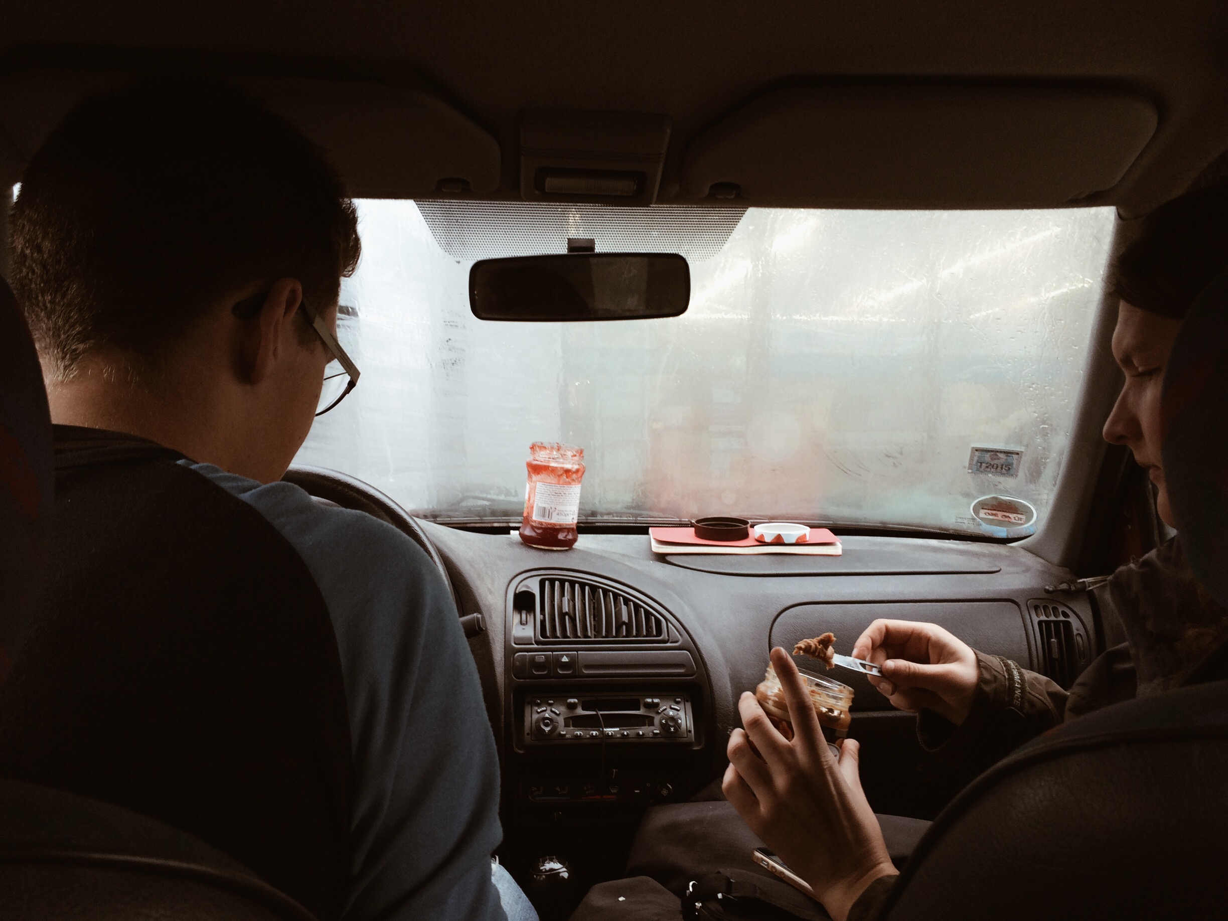 A rainy day dashboard lunch with Zoe and Arne.