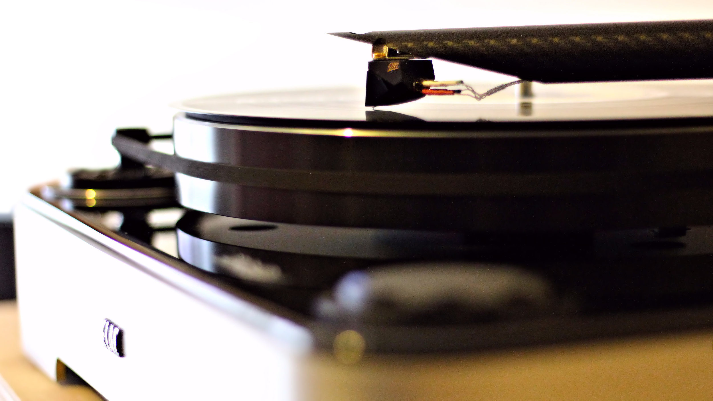 The Elac/Wand: Art Deco meets Blake's Seven in an unlikely synergy.