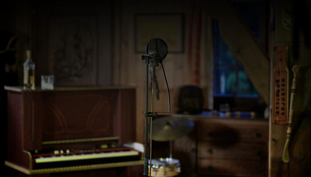 tcs-chalet-mic.jpg