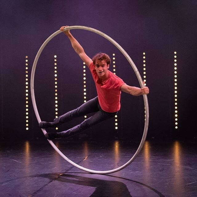 HAPPY BIRTHDAY to the charming as hell @oscar_kaufmann ! Wishing you all the best and much more! .
.
Pic by: @ineptgravity , #lightingdesign by @kimjong_illin 
#circus #circusaroundtheworld #cirque #circusinternational #circuseverydamnday #circusarou