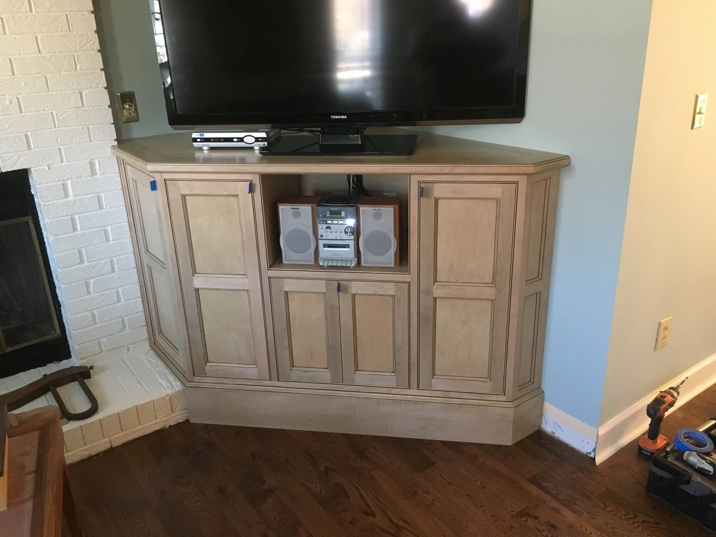 Maple corner TV cabinet