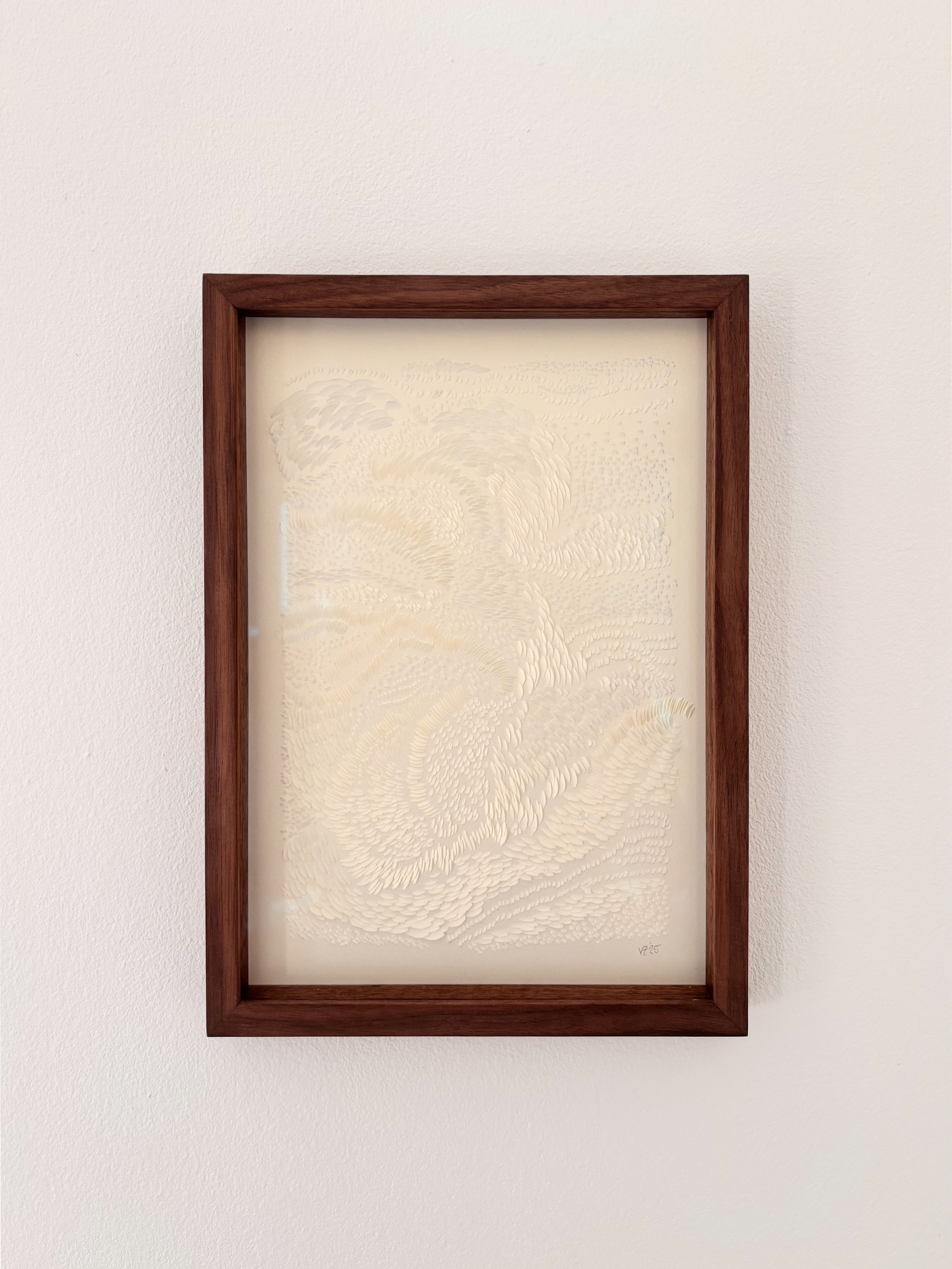 Paper landscape
A4 framed, wallnut
Creme white paper
Price ex freight
3800,- dk kr // 510€