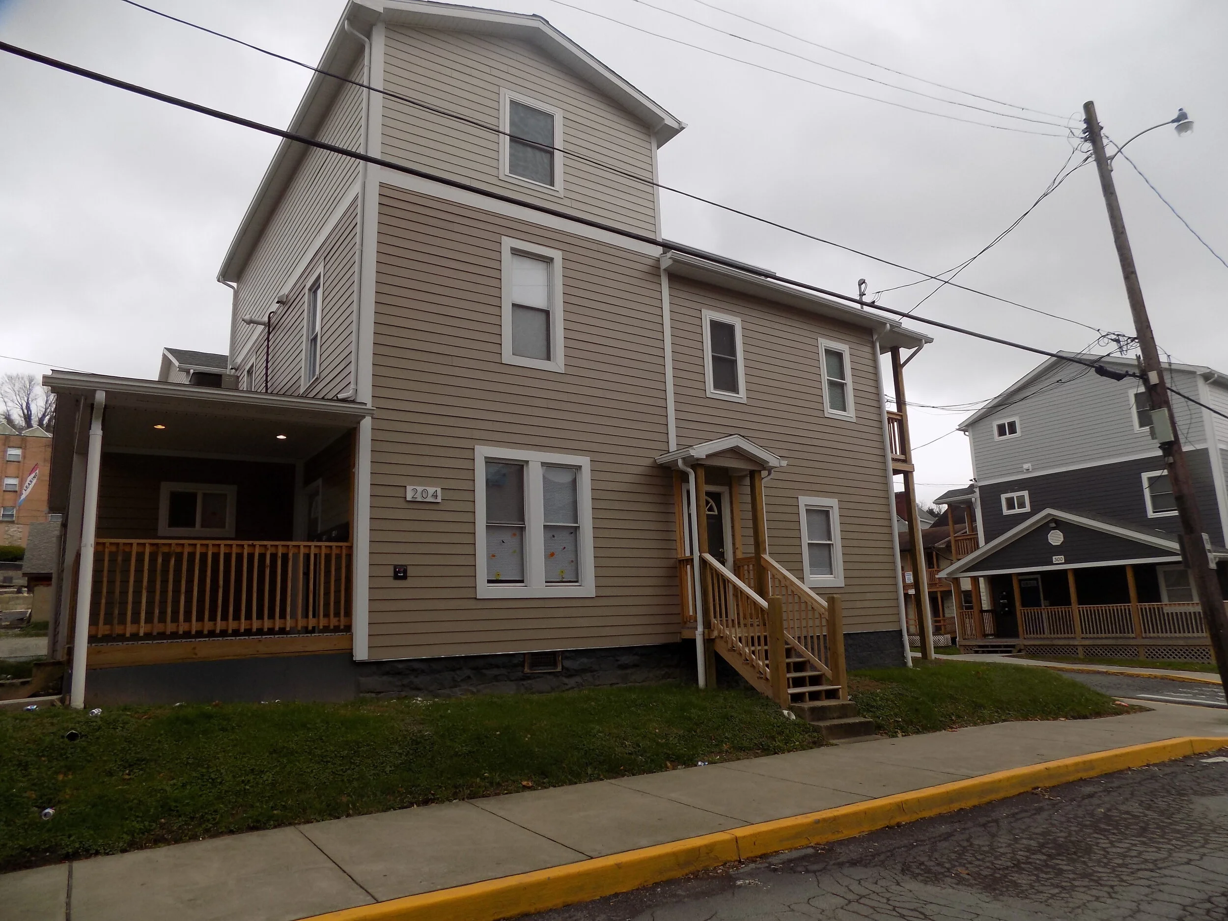 204 Grant Ave