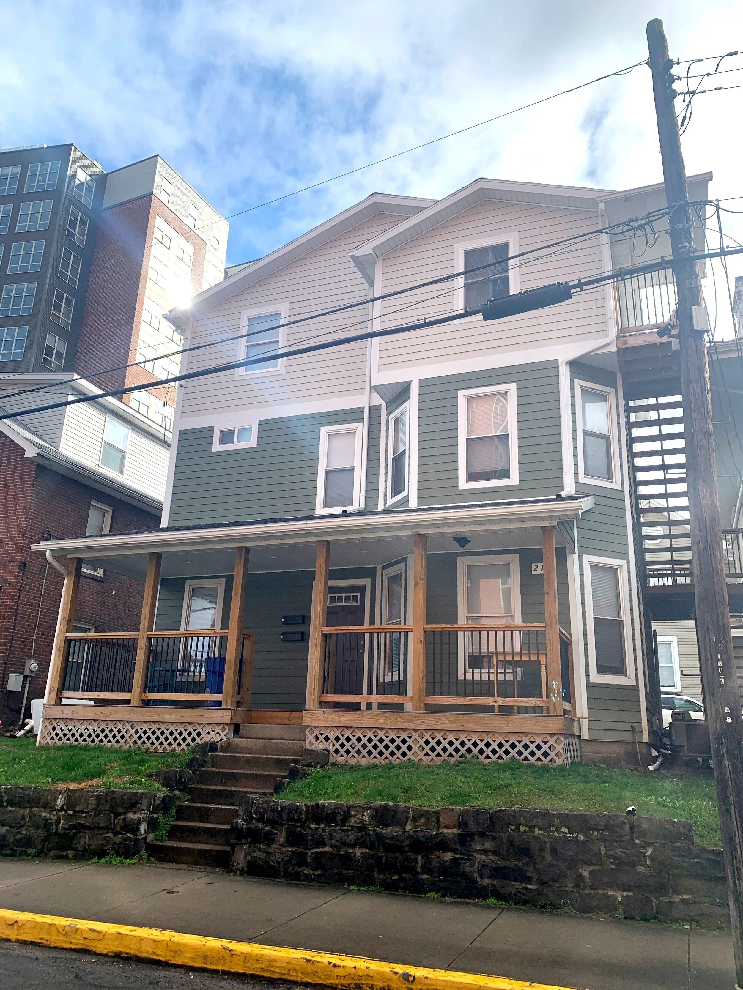 210 Grant Avenue