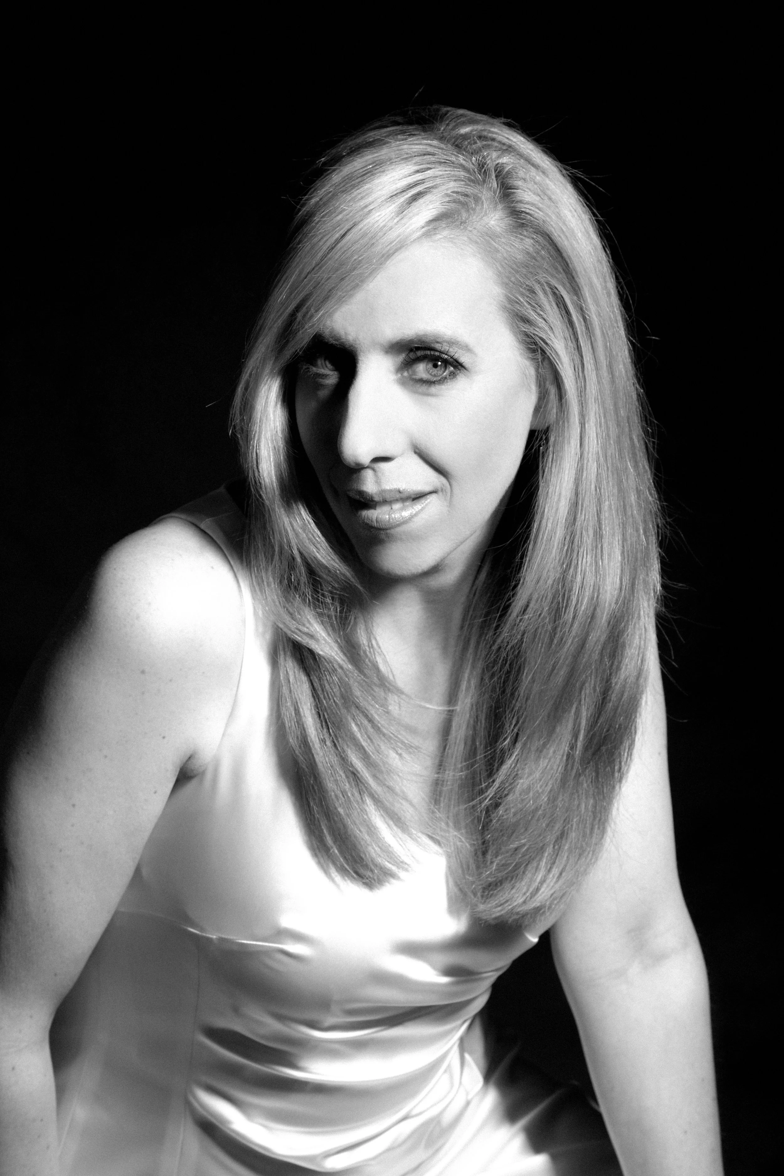 kate_reid_0691bw.jpg