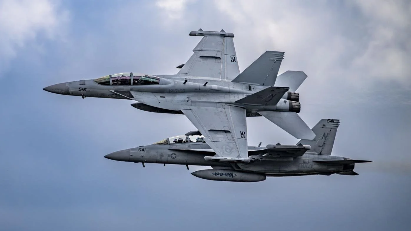 Two E/A-18G Growlers Crash After Mid-Air Collision at Gunfighter Skies Air Show