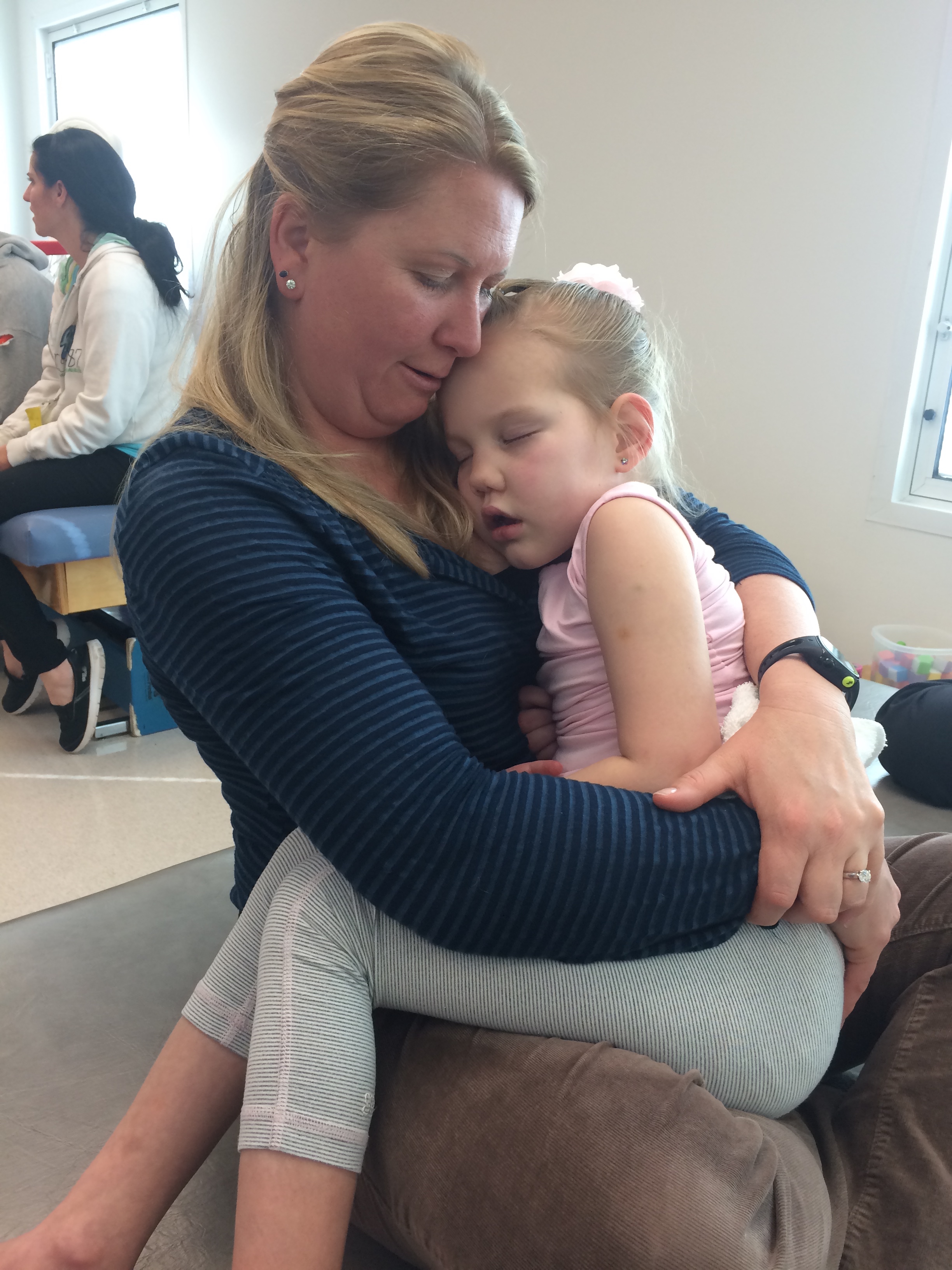 Tara was Kycie's Occupational Therapist. She had to give Kycie an early goodbye as she was not working the day Kycie was discharged. Every therapist loved Kycie like their own and it was an emotional goodbye.