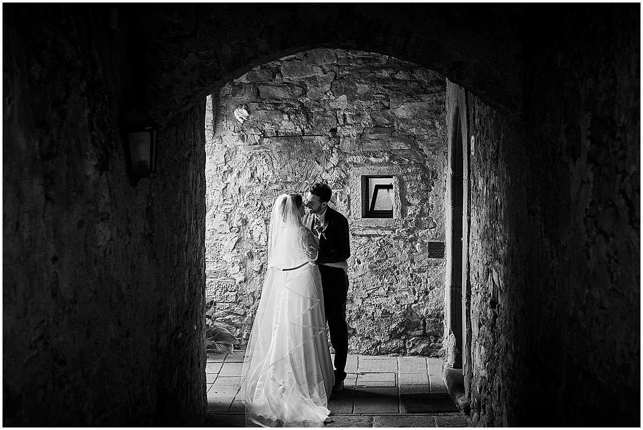  photography photographer wedding boda chianti siena florence arezzo radda volpaia venue wedding planner castelvecchi 