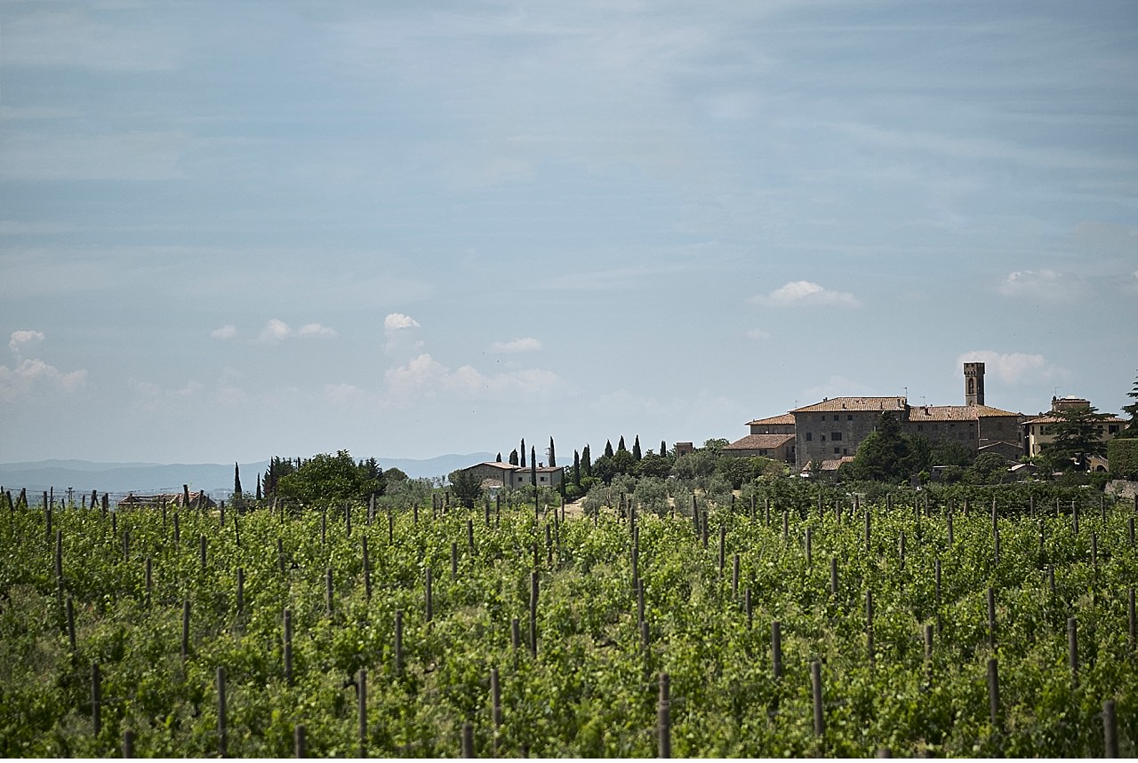  A beautiful holiday home in the heart of Chianti in the hills of castelnuovo berardenga, villa a sixth is a pearl of the province of siena. refined interior furnishings in shabby style, wood, fabrics and fabrics make these environments unique. rooms