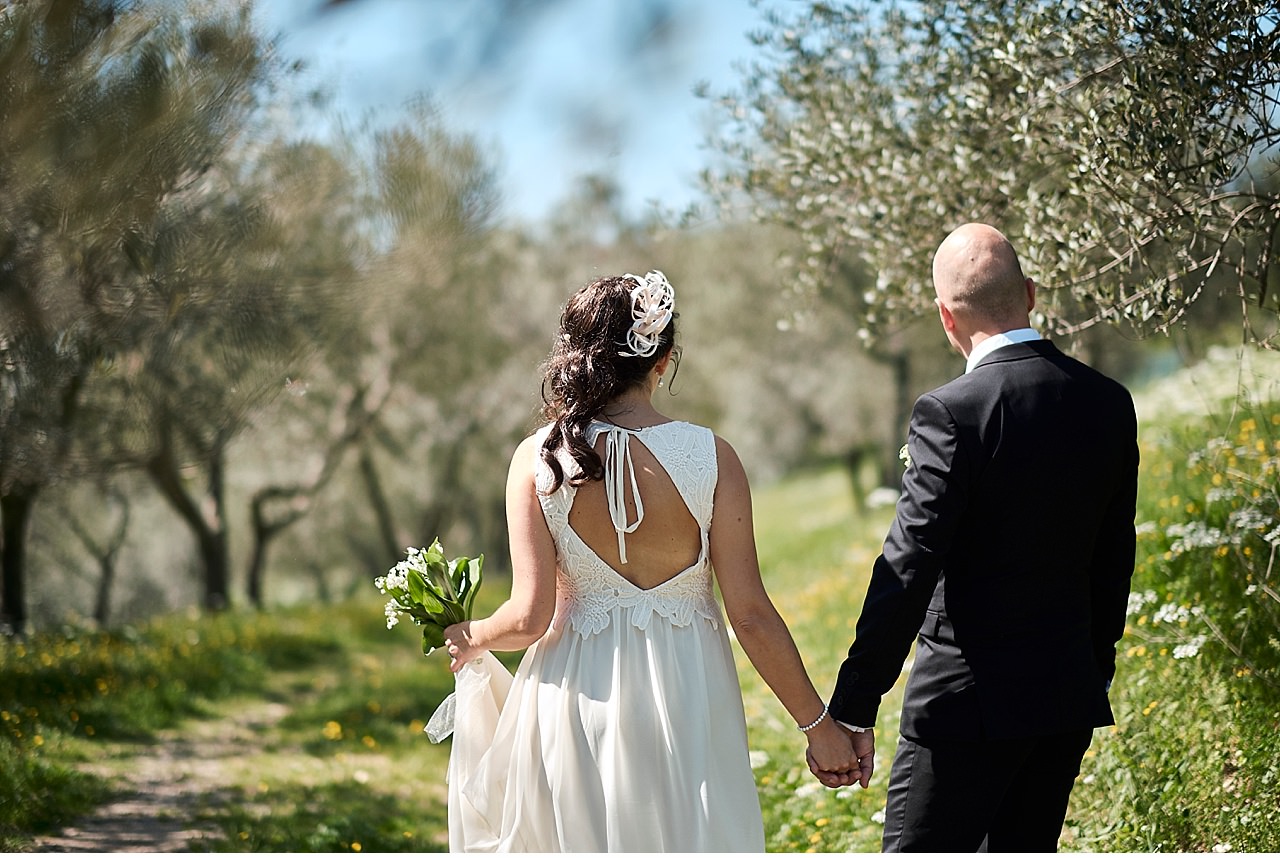  Matrimonio intimo di destinazione, nazionalità svedese per gli sposi che hanno scelto San donato in poggio in provincia di Firenze, nel cuore del chianti, per consacrare il loro amore. La cerimonia si è tenuta nella sala centrale del museo cittadino