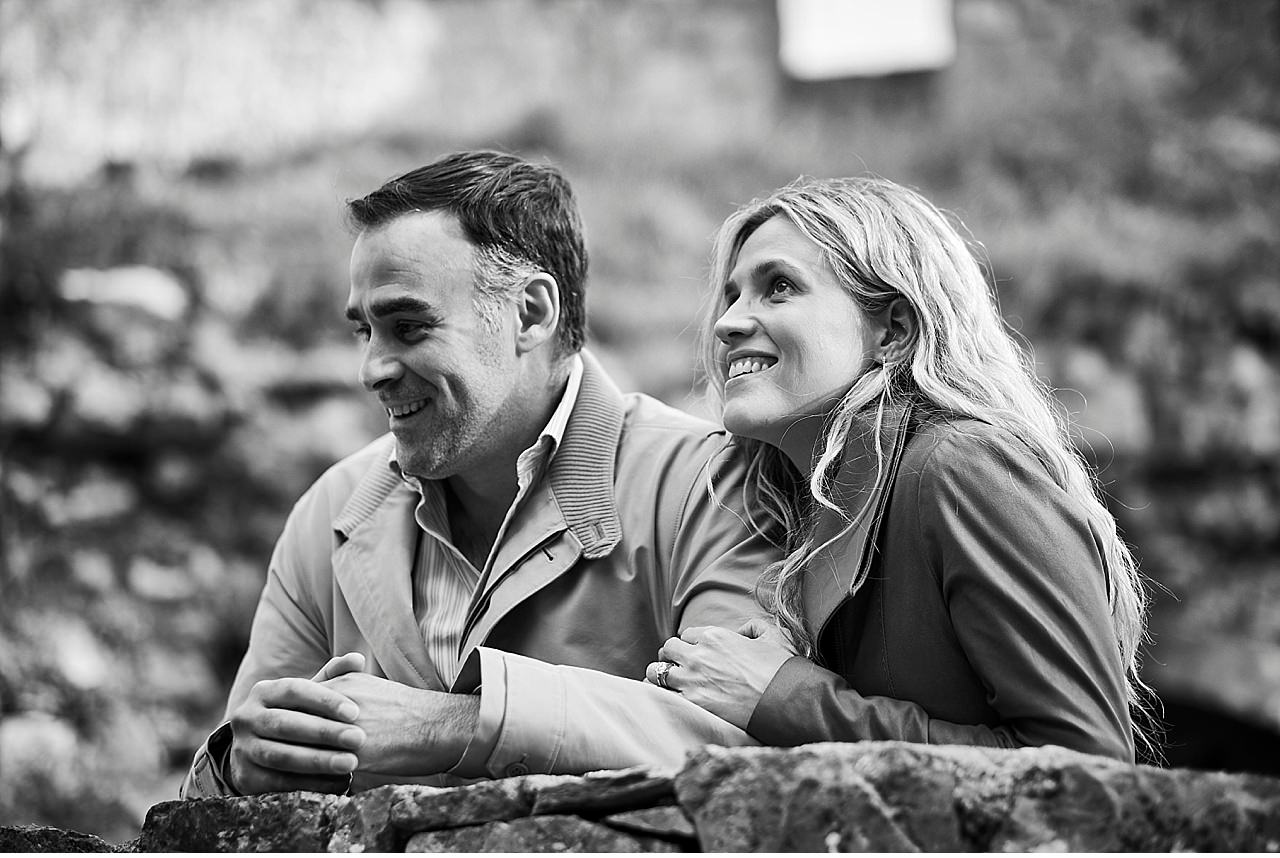  Servizio fotografico per il viaggio di nozze di sposi provenienti dal Messico, che hanno scelto la campagna intorno a Siena per il loro soggiorno da sogno. Castiglion del Bosco di ferragamo, vicino Montalcino è il luogo perfetto per passare alcuni g