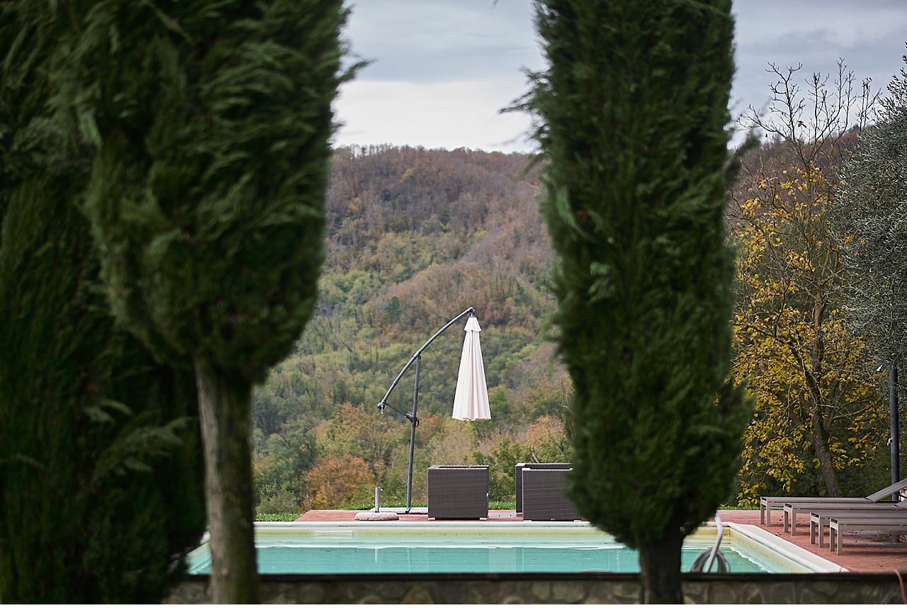  Ancient restored mountain villa in Garfagnana, overlooking the Serchio valley near the Devil's Bridge. wide spaces and rooms on three floors furnished with classic style combined with modern elements. Near to barga and castelnuovo this villa is sure