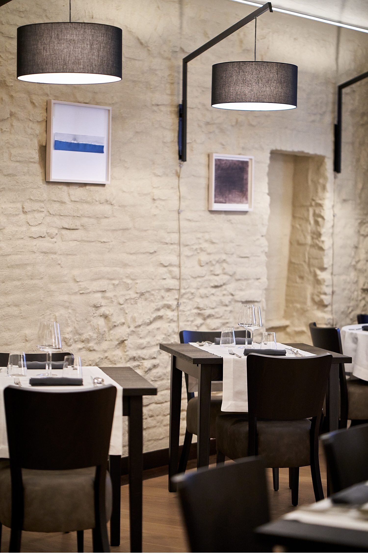  Storico ristorante di Siena, ristrutturato e rinnovato da una nuova proprietà. La cucina è stata affidata a Senio Venturi, chef stellato con una stella Michelin del ristorante L'Asinello di Villa a Sesta nel cuore del Chianti. Il locale si trova nel