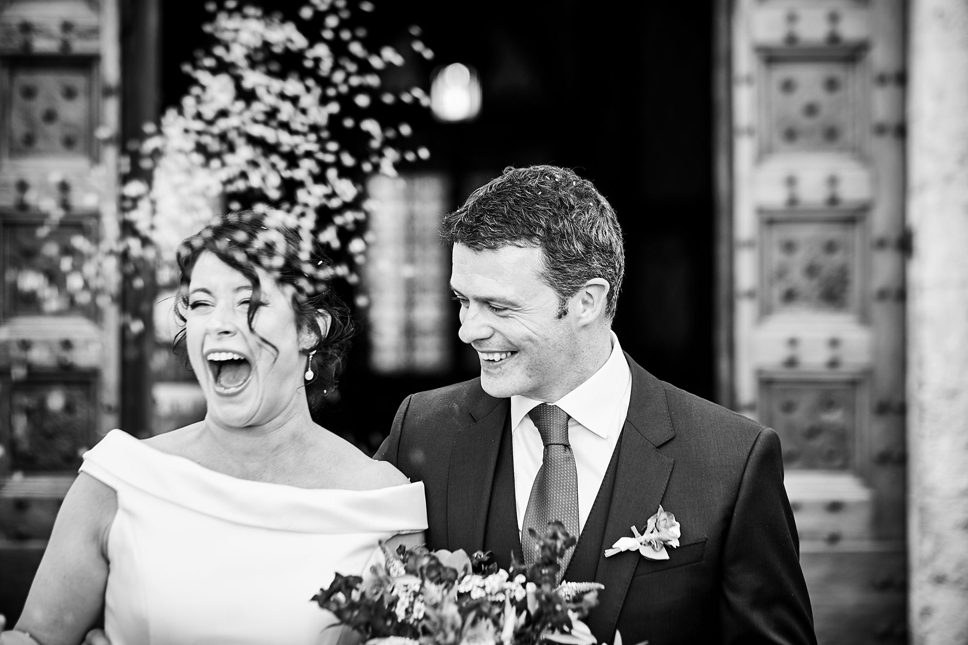  Matrimonio Irlandese celebrato nella sala del concistoro a palazzo pubblico in Piazza del Campo a Siena. Il ricevimento si è svolto nella bella villa Chiatina dell'azienda Pometti, nel comune di Buonconvento al confine con Asciano e vicino a Monte O