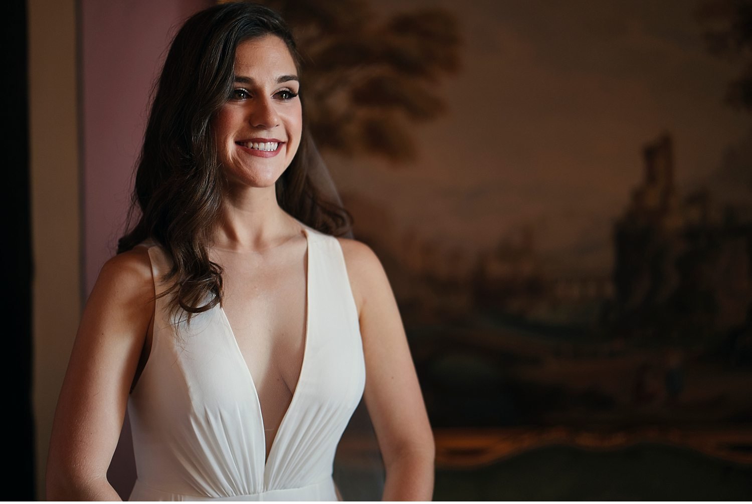  Elegante matrimonio in Toscana nel giardino di una villa Cini ad Arezzo - Immortalate il vostro giorno speciale con questa splendida foto di un matrimonio incantevole in una delle più belle ville toscane. La cerimonia nel giardino sottolinea l'atmos