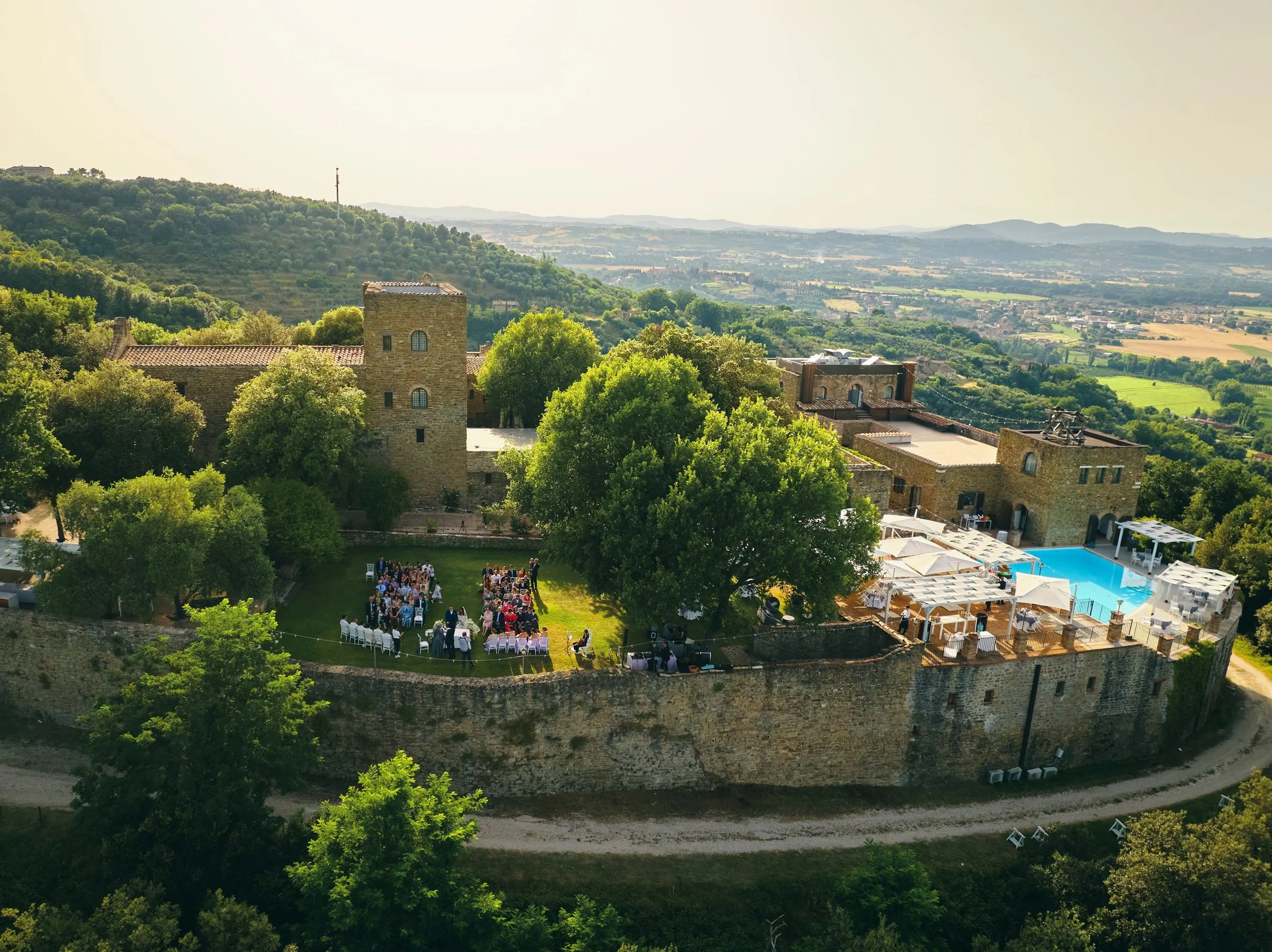 fotografo-matrimoni-destination-wedding-umbria-castello-di-rosciano_016.jpg