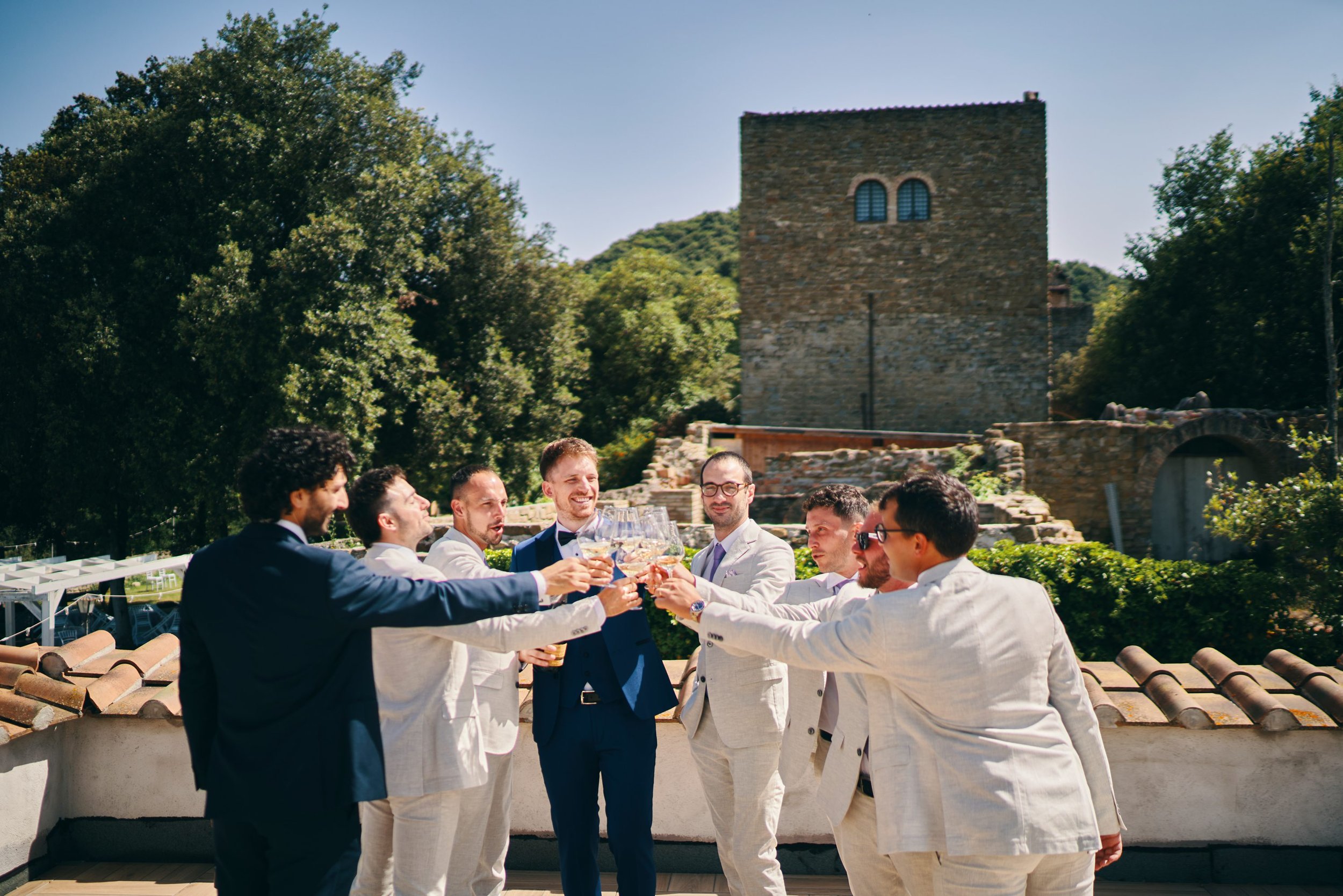 destination-wedding-photographer-italy-umbria-castello-di-rosciano009.jpg