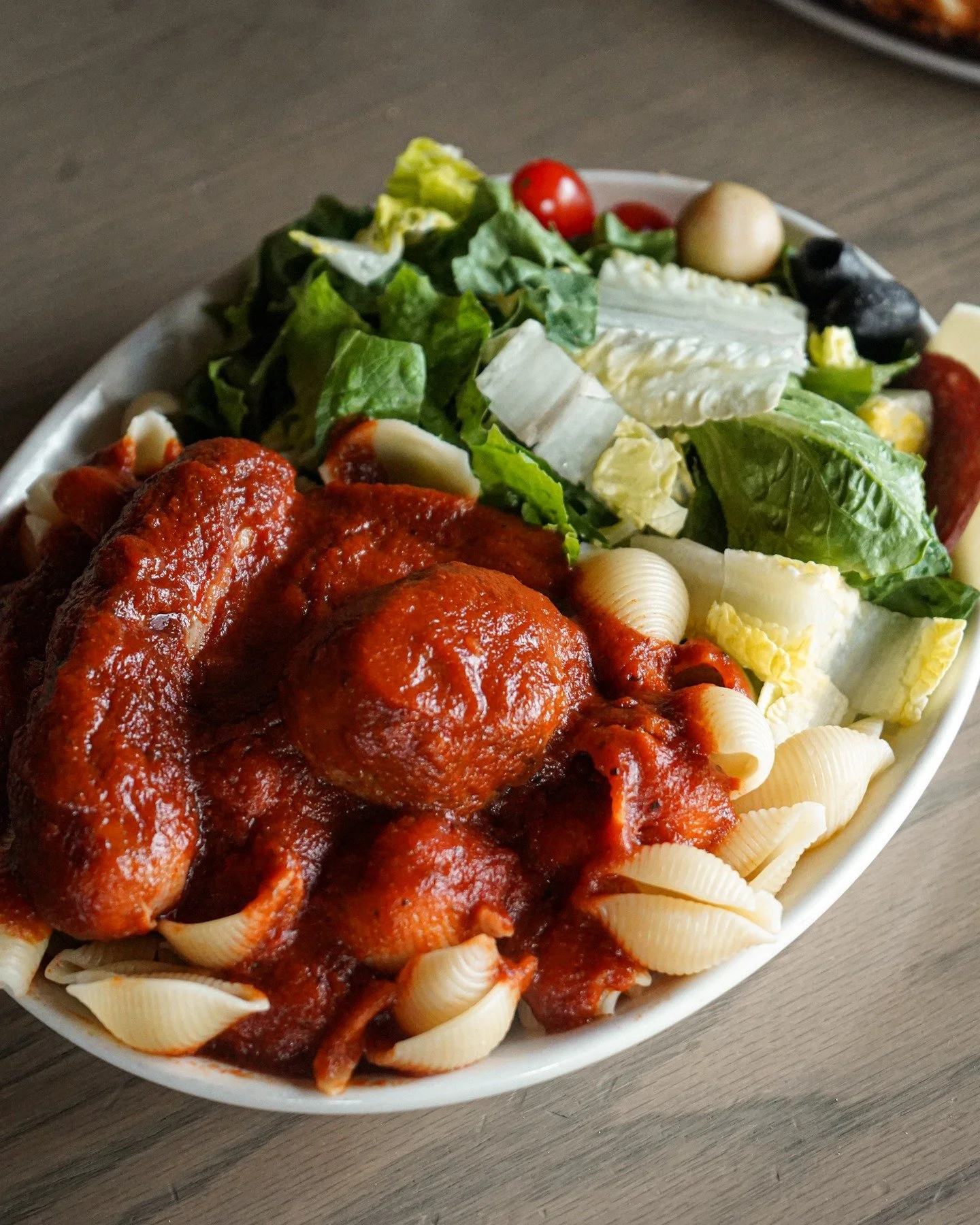 Can&rsquo;t decide? Do both. 🍝🥗 
This is your sign to order, The Shells