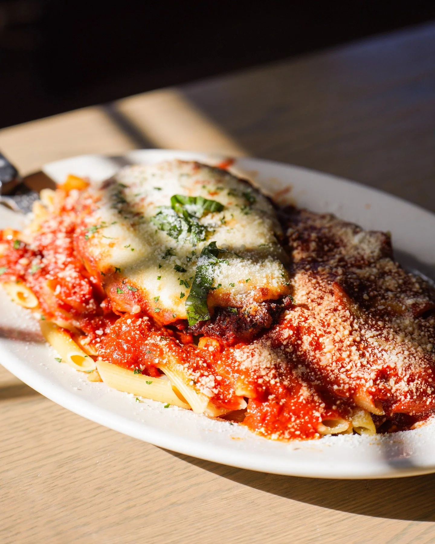 Which plate are you choosing? 🍽️
Chicken parm 🍗 
Pasta 🍝 
Spicy chicken panini 🌶️ 
Neapolitan pizza 🍕
Comment your pick 👇