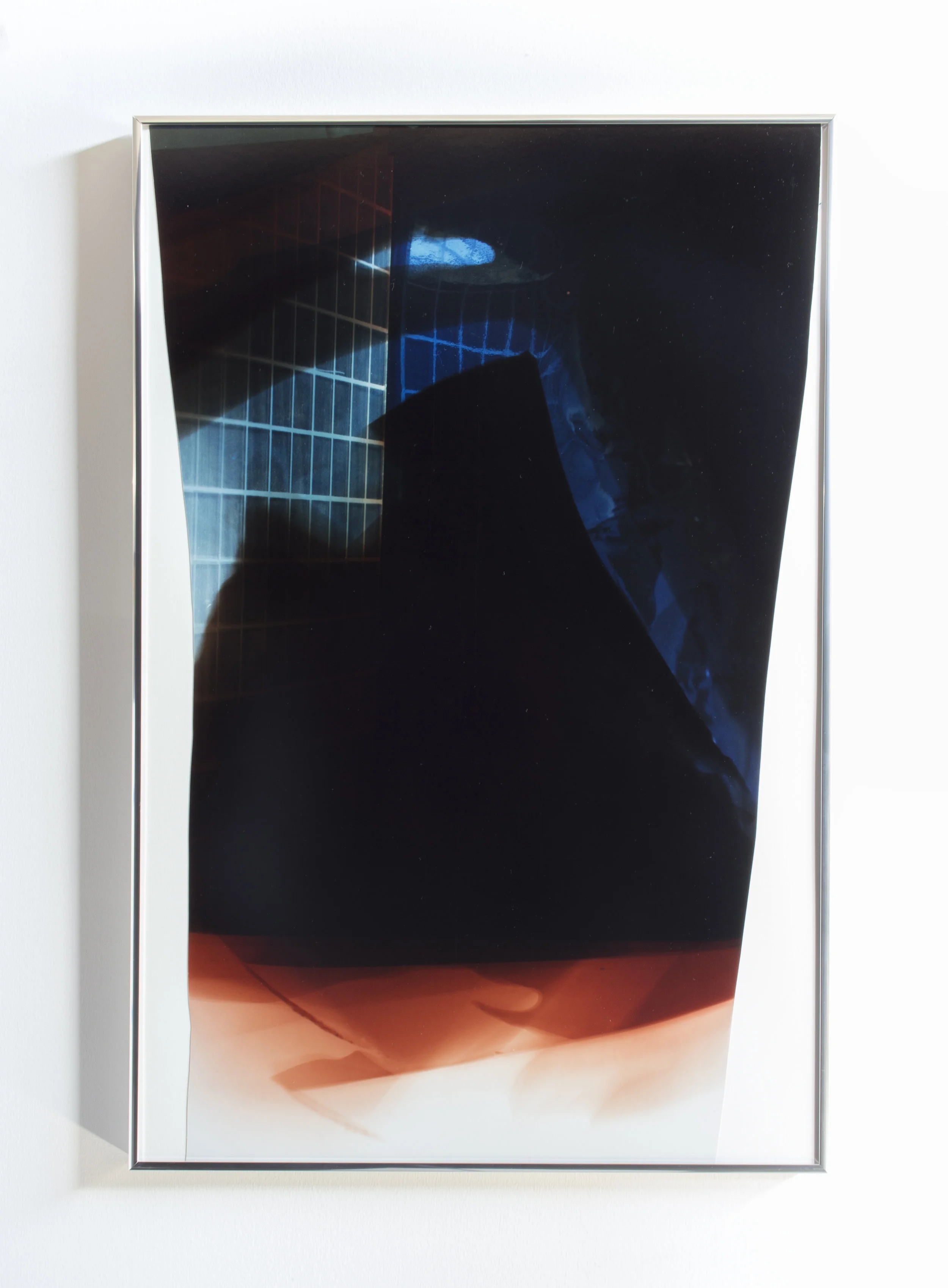 compression, reflection: embrace, 2018